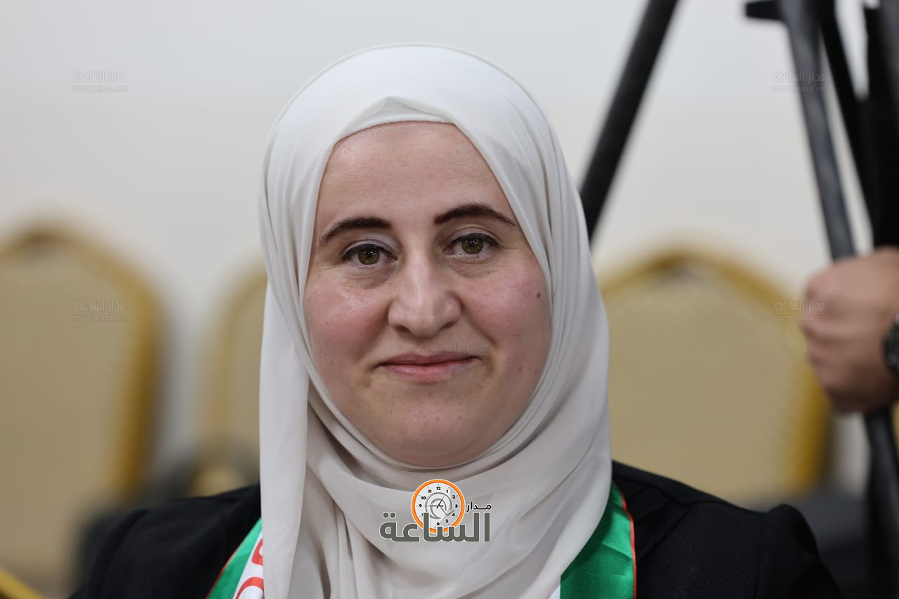 Madar Al-Saa Images 0.9981495654196623