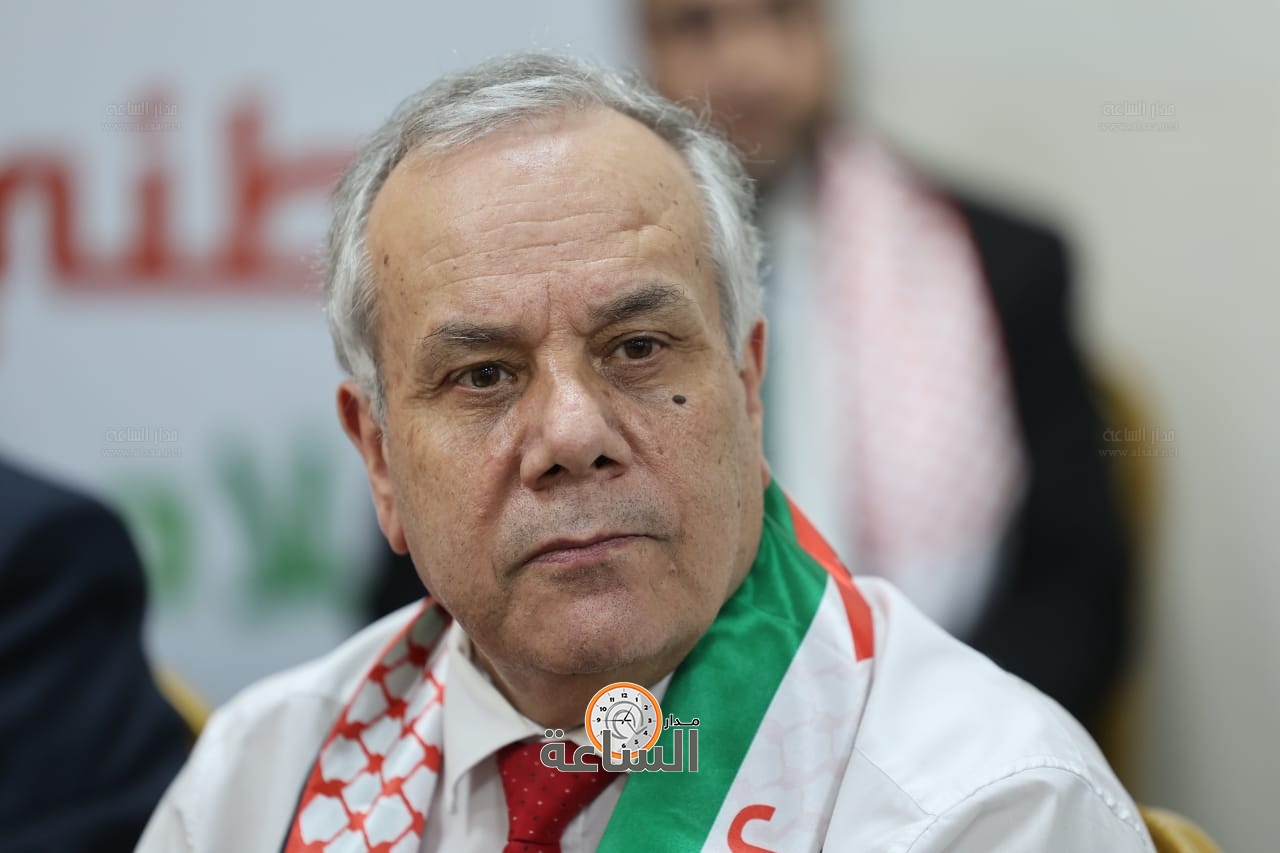 Madar Al-Saa Images 0.17321618370416336