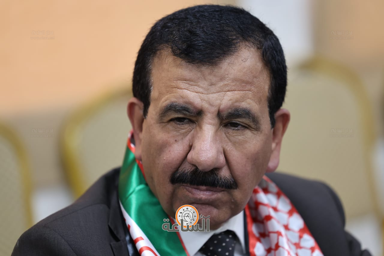 Madar Al-Saa Images 0.47716923465760586