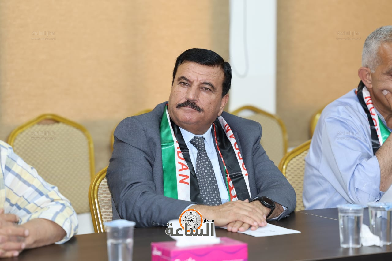 Madar Al-Saa Images 0.7361462192990837