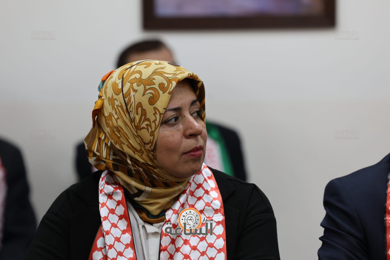 Madar Al-Saa Images 0.9232835916928749