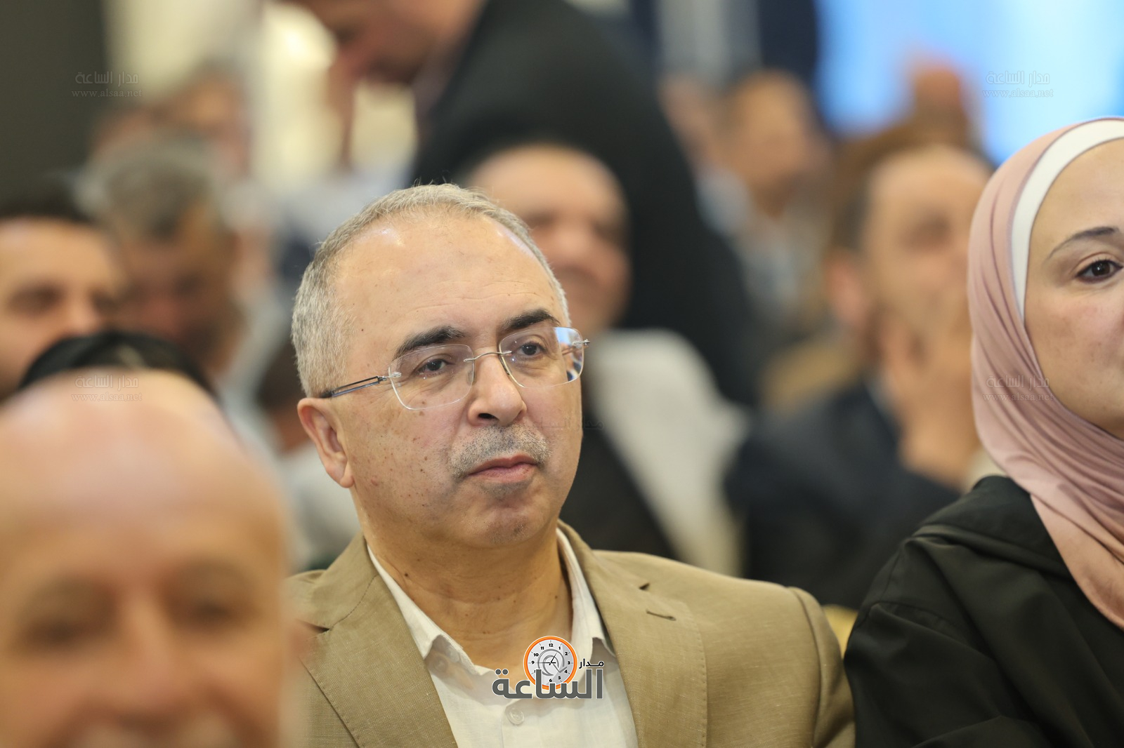 Madar Al-Saa Images 0.014895001840055988