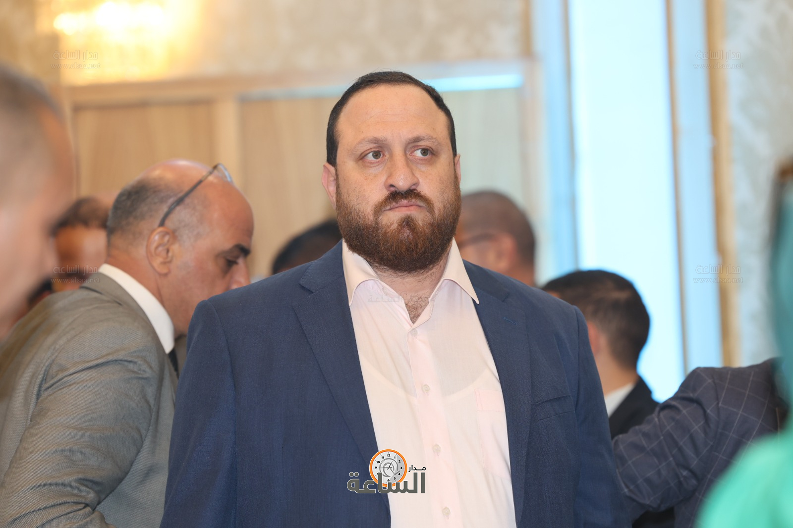 Madar Al-Saa Images 0.6495303621882182