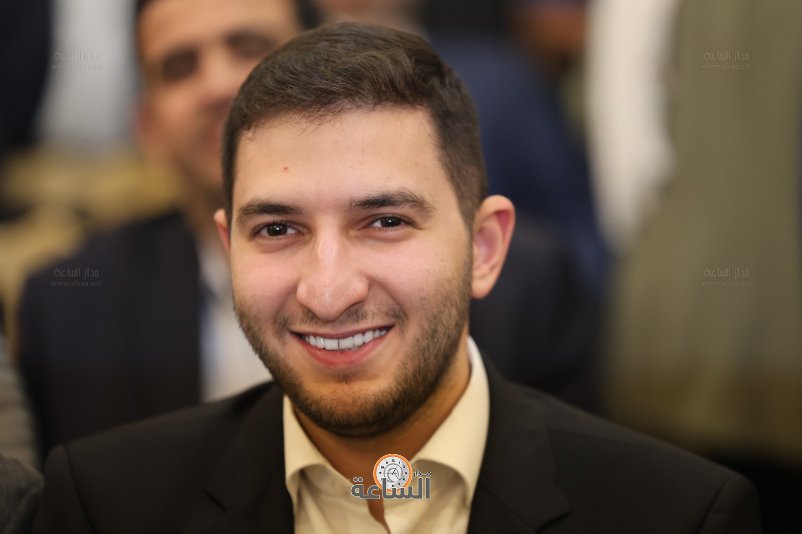 Madar Al-Saa Images 0.6959682888915885