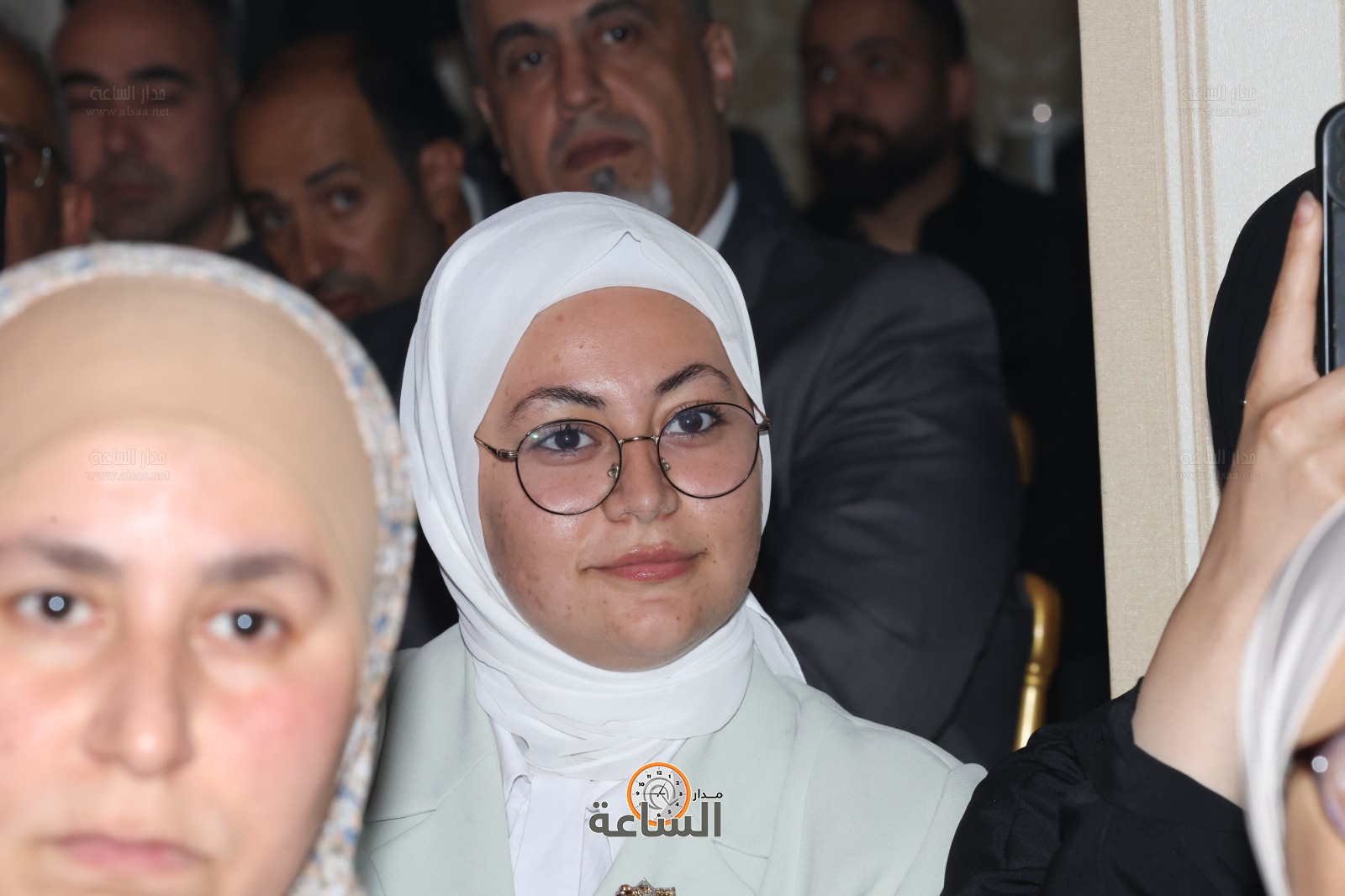 Madar Al-Saa Images 0.387345478597927