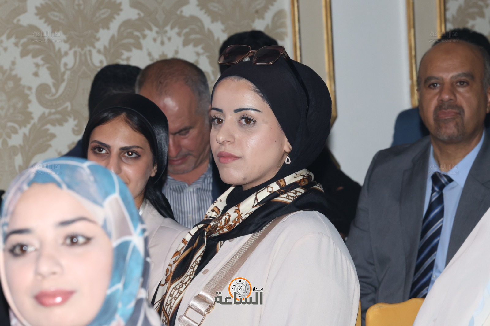 Madar Al-Saa Images 0.7060544496133628