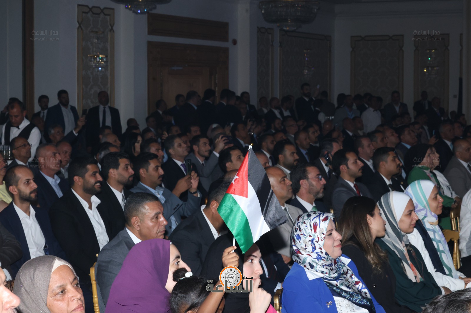 Madar Al-Saa Images 0.228887592660304