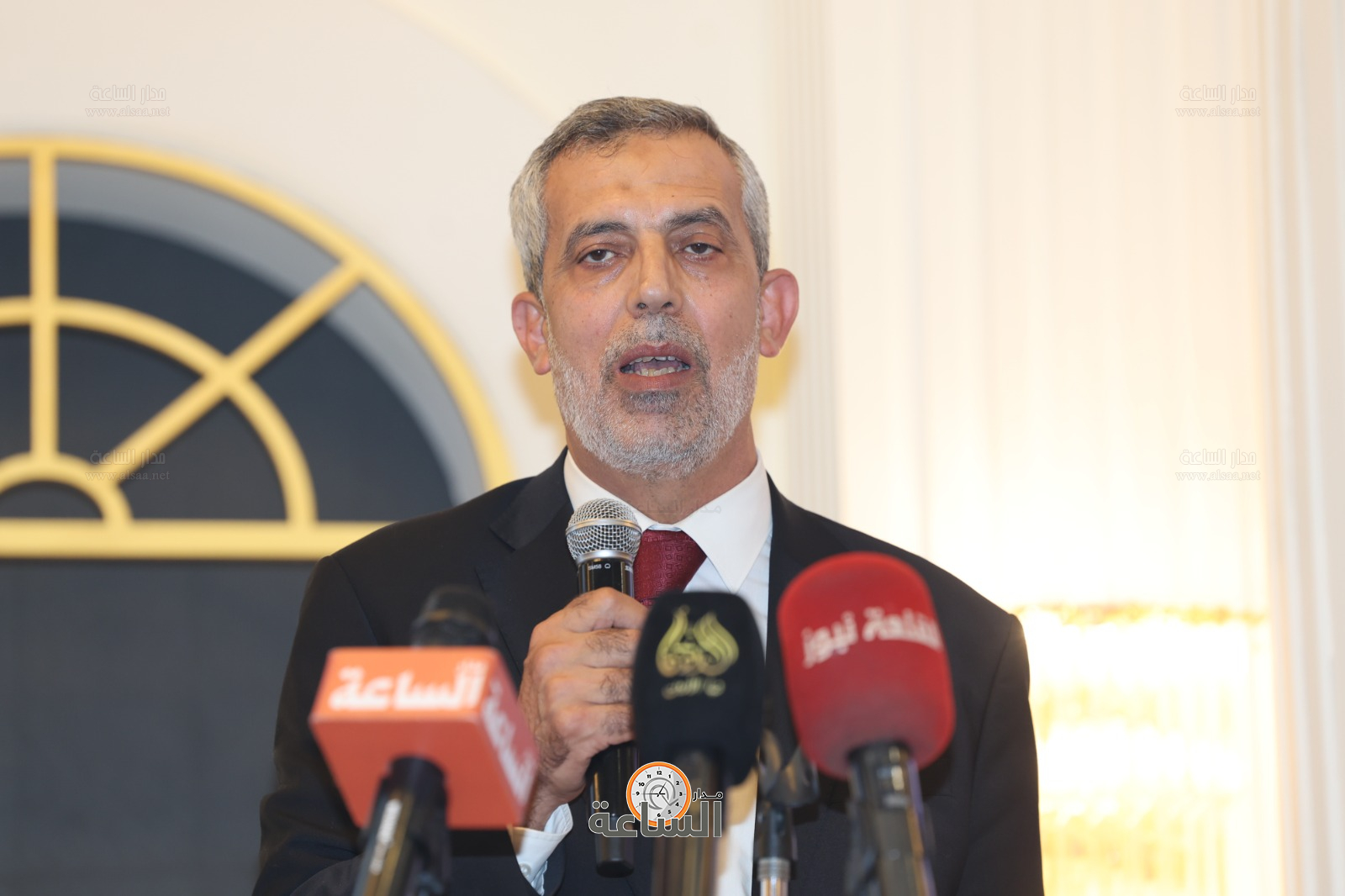 Madar Al-Saa Images 0.5400906582761262