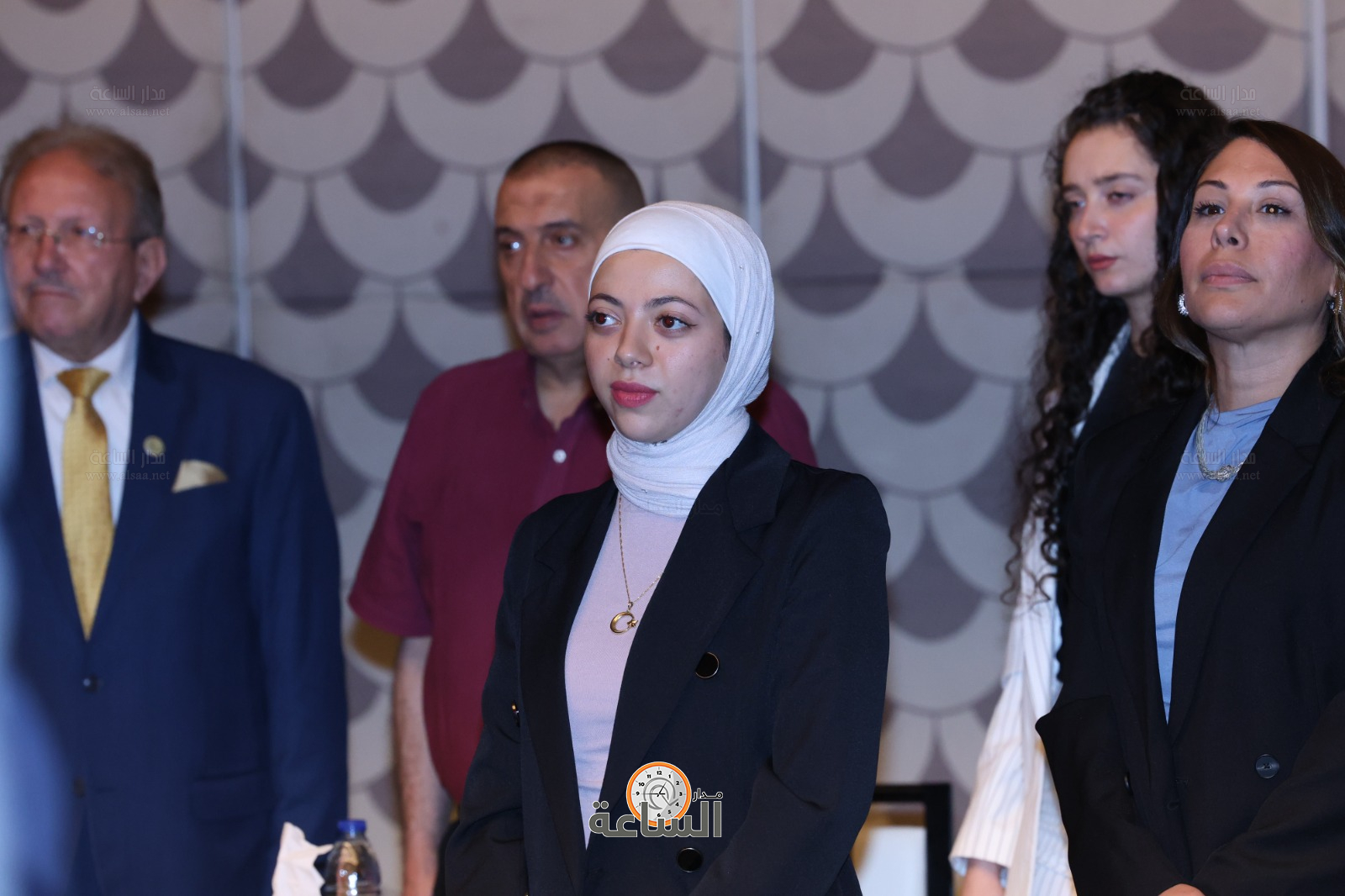 Madar Al-Saa Images 0.9931885501487634