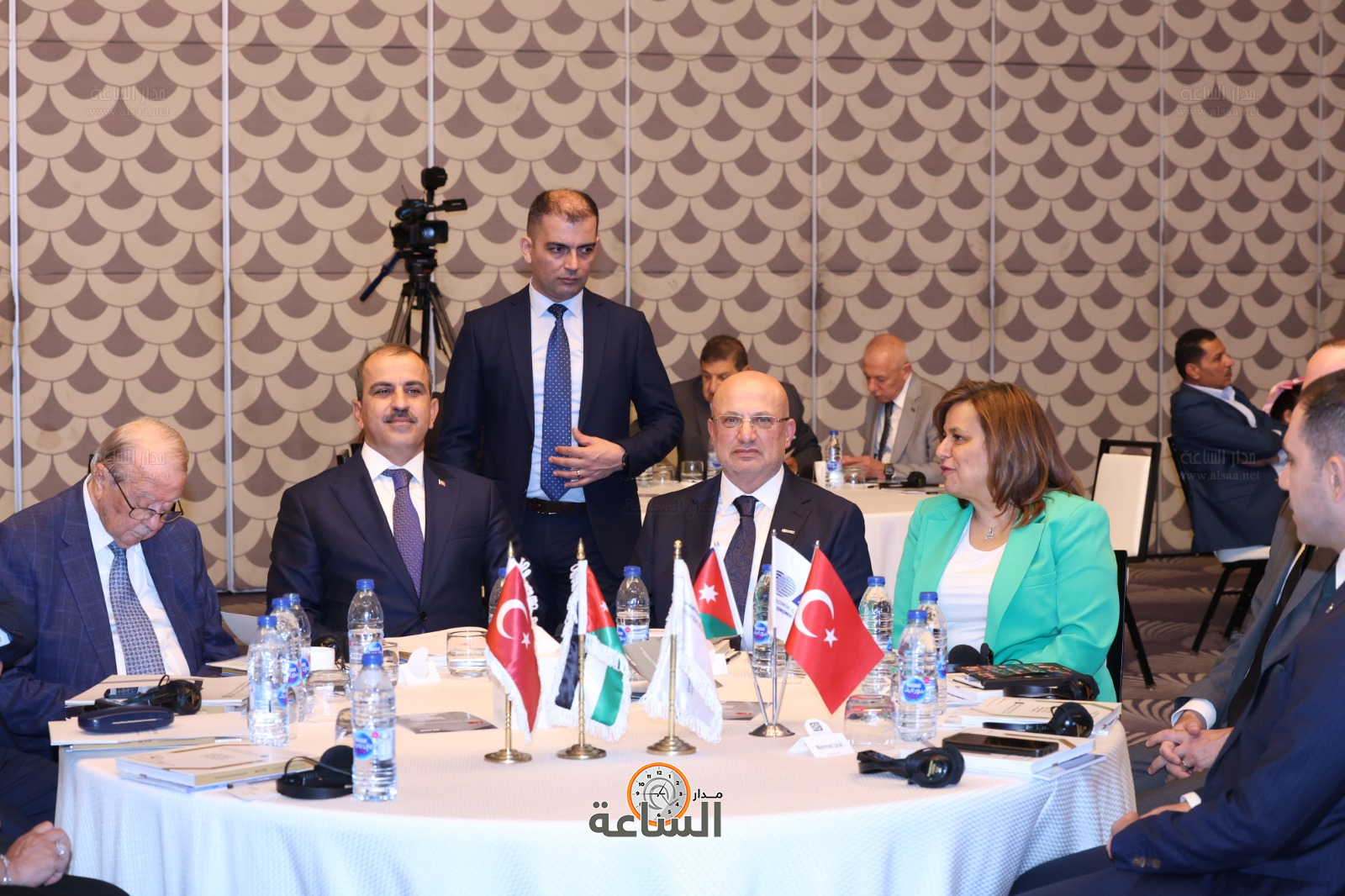 Madar Al-Saa Images 0.22808173416231614