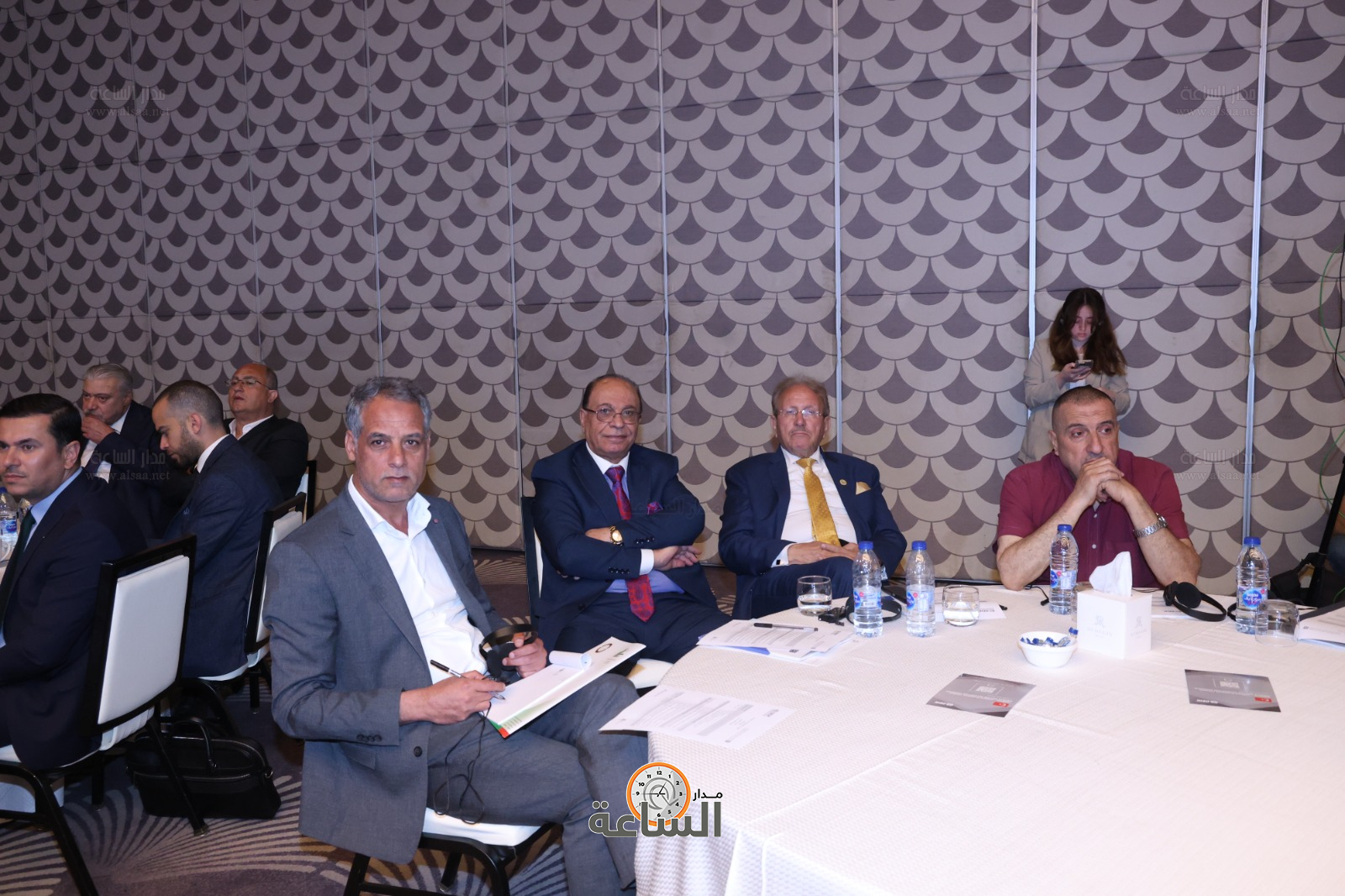 Madar Al-Saa Images 0.5696306771799746