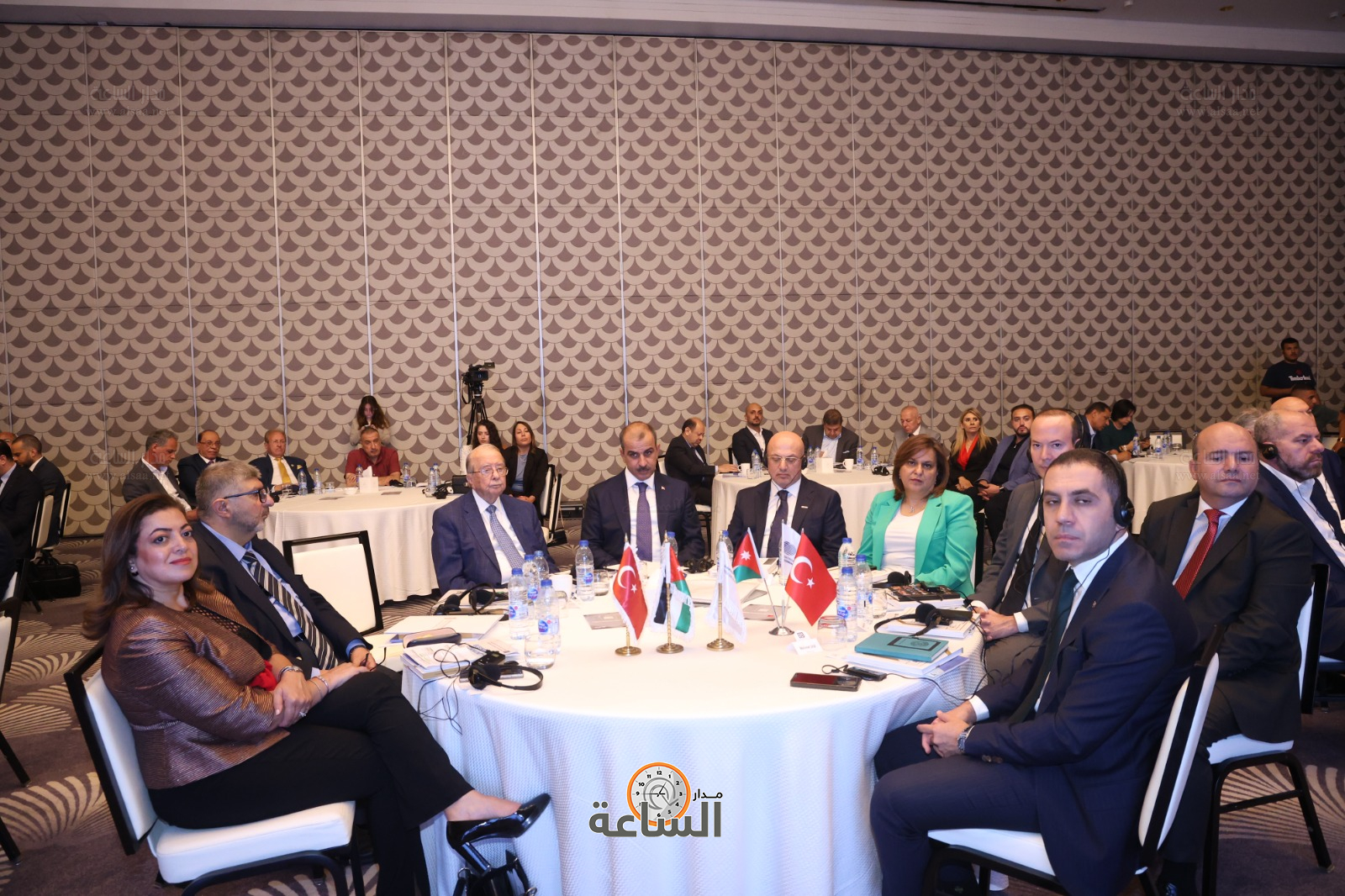 Madar Al-Saa Images 0.4941085154015108