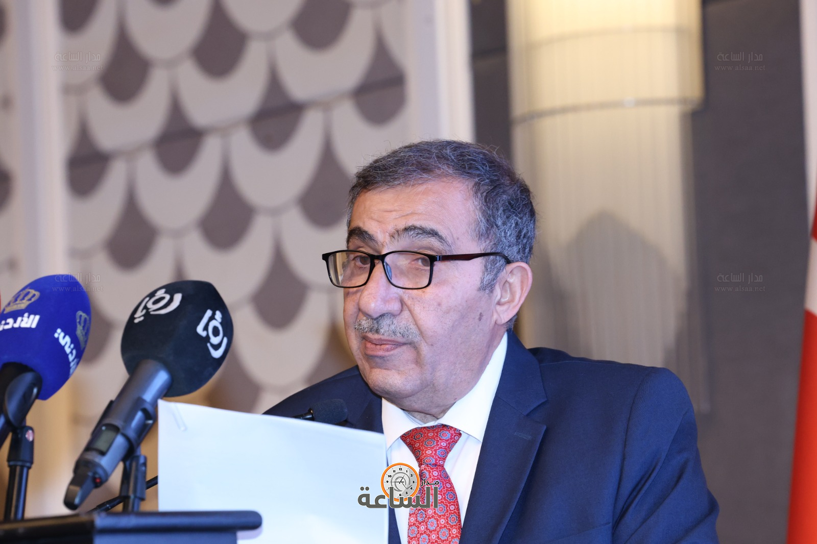 Madar Al-Saa Images 0.8610007580759516