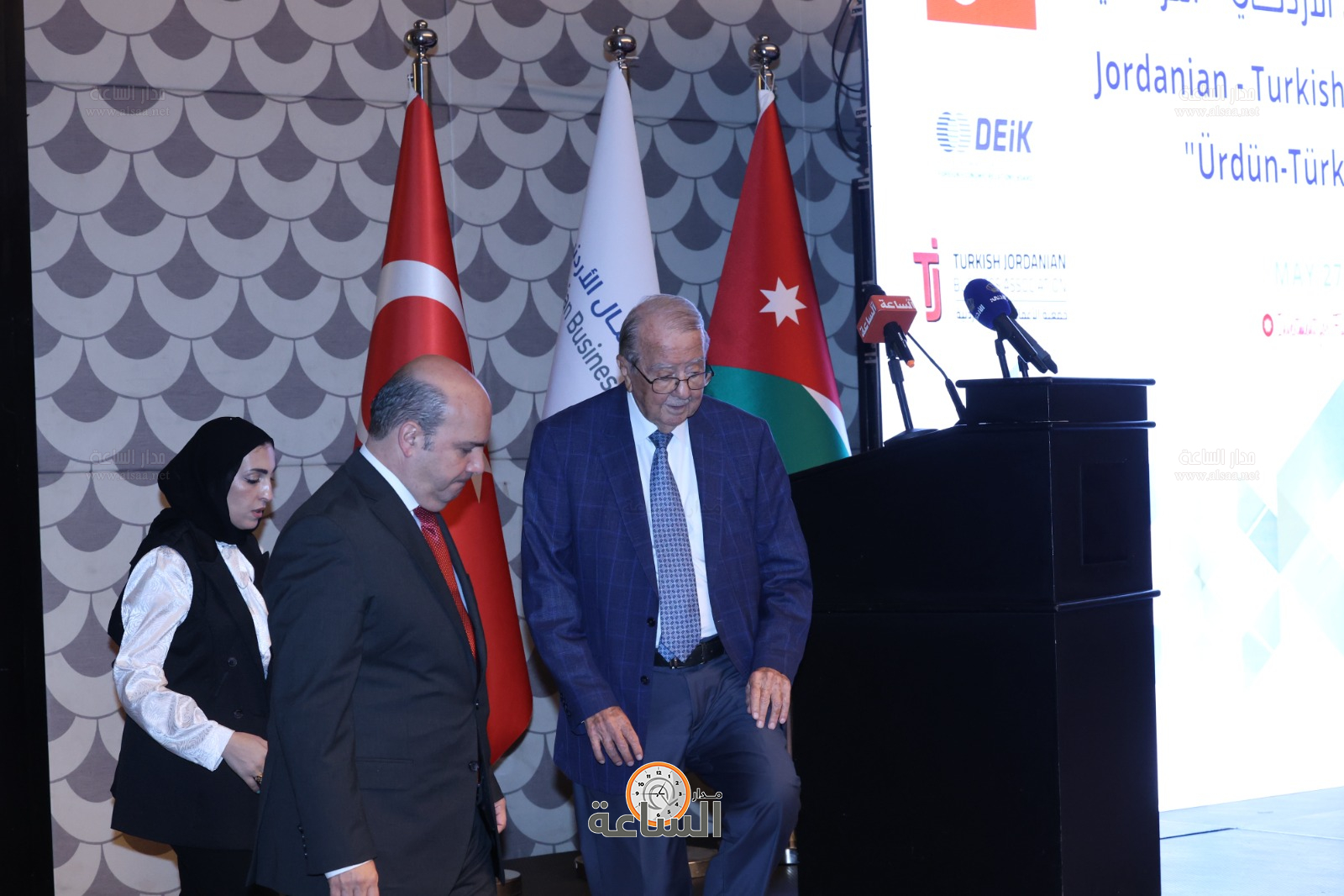 Madar Al-Saa Images 0.2914093206666726