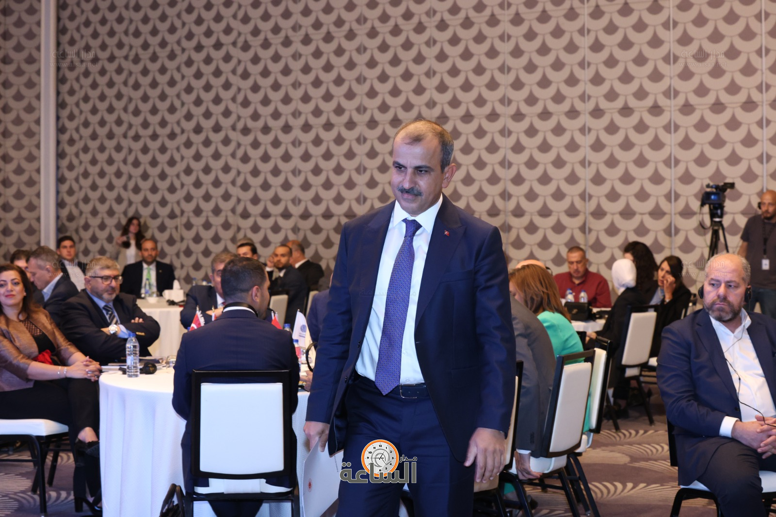 Madar Al-Saa Images 0.743826652580865