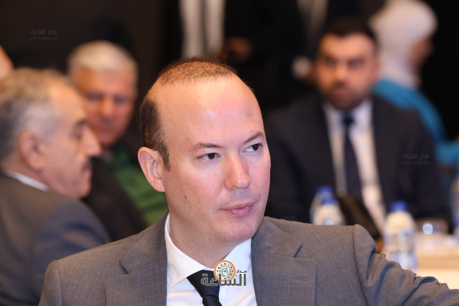 Madar Al-Saa Images 0.5654017434265247