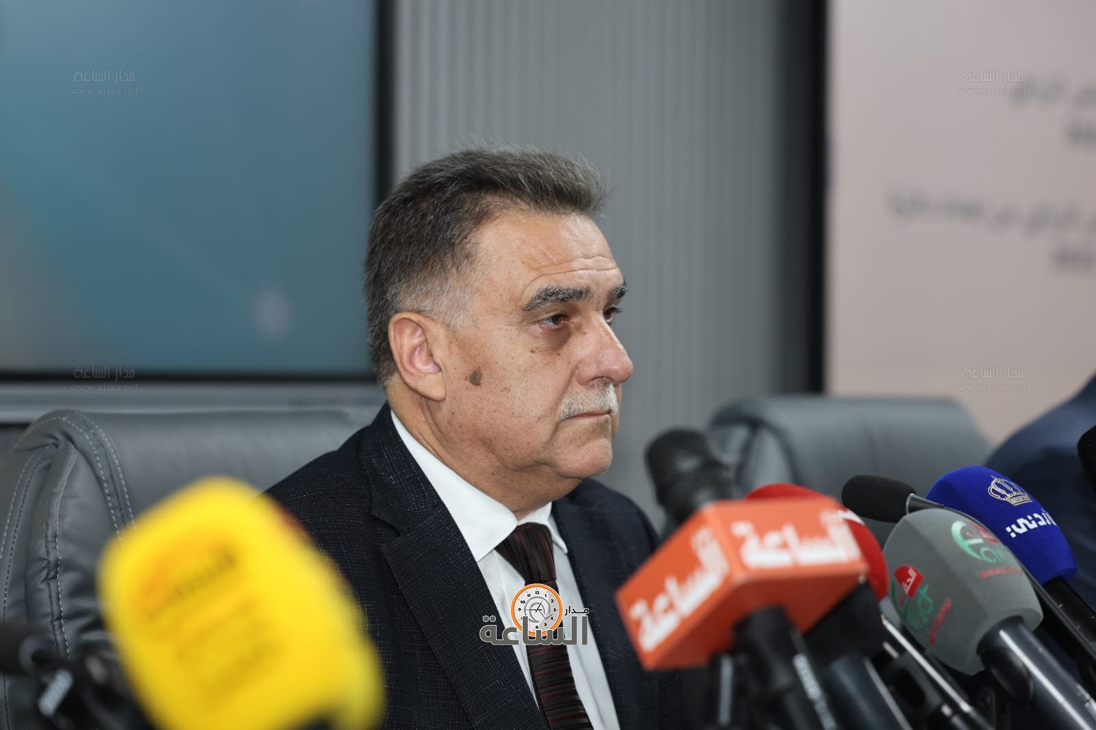 Madar Al-Saa Images 0.1684584278887633