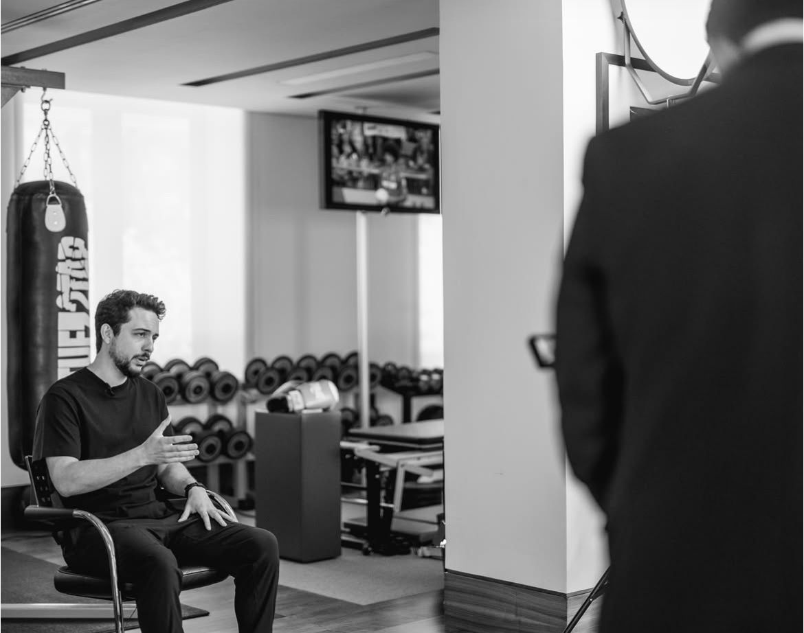 Madar Al-Saa Images 0.4131155054925175