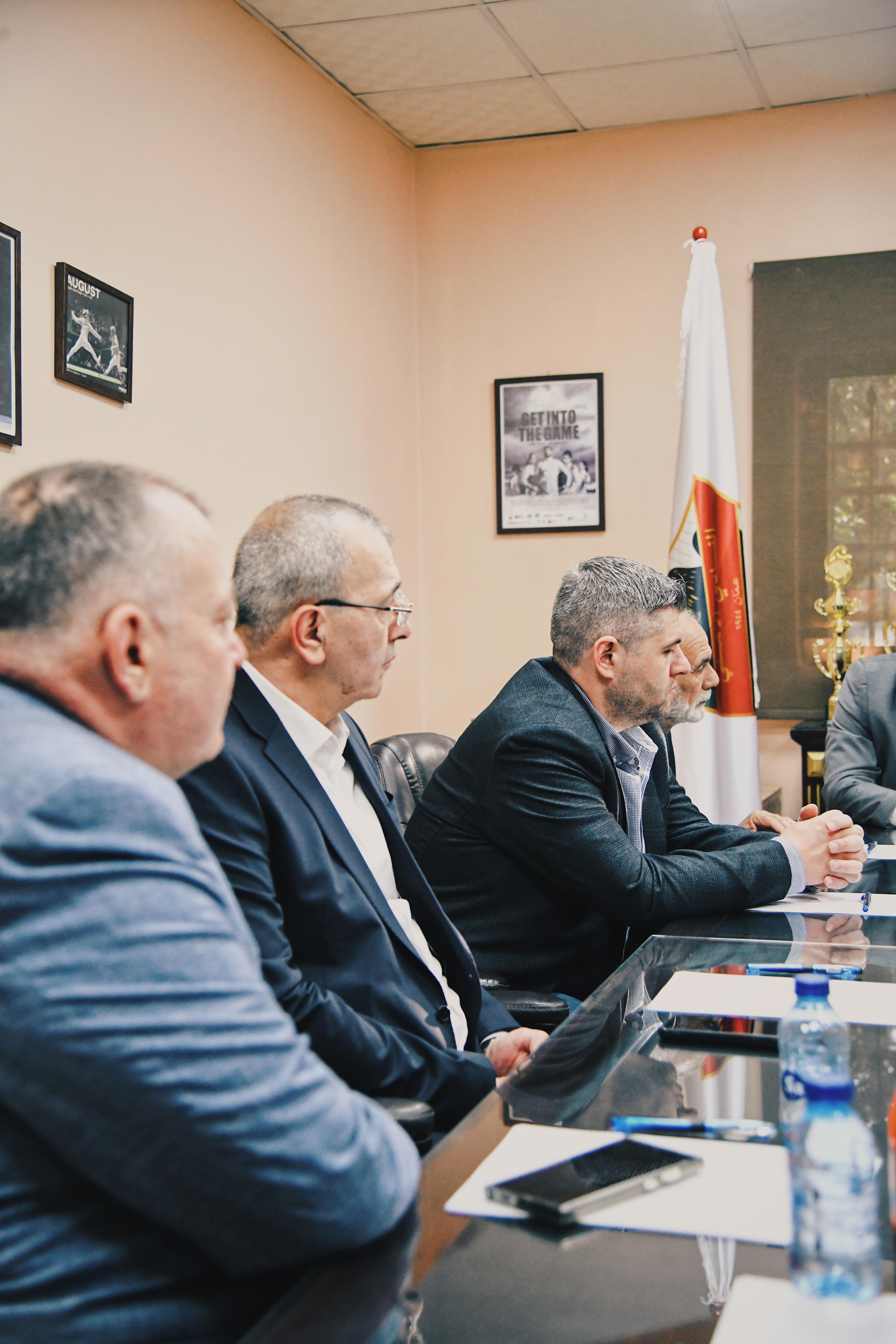 Madar Al-Saa Images 0.6125732111323334