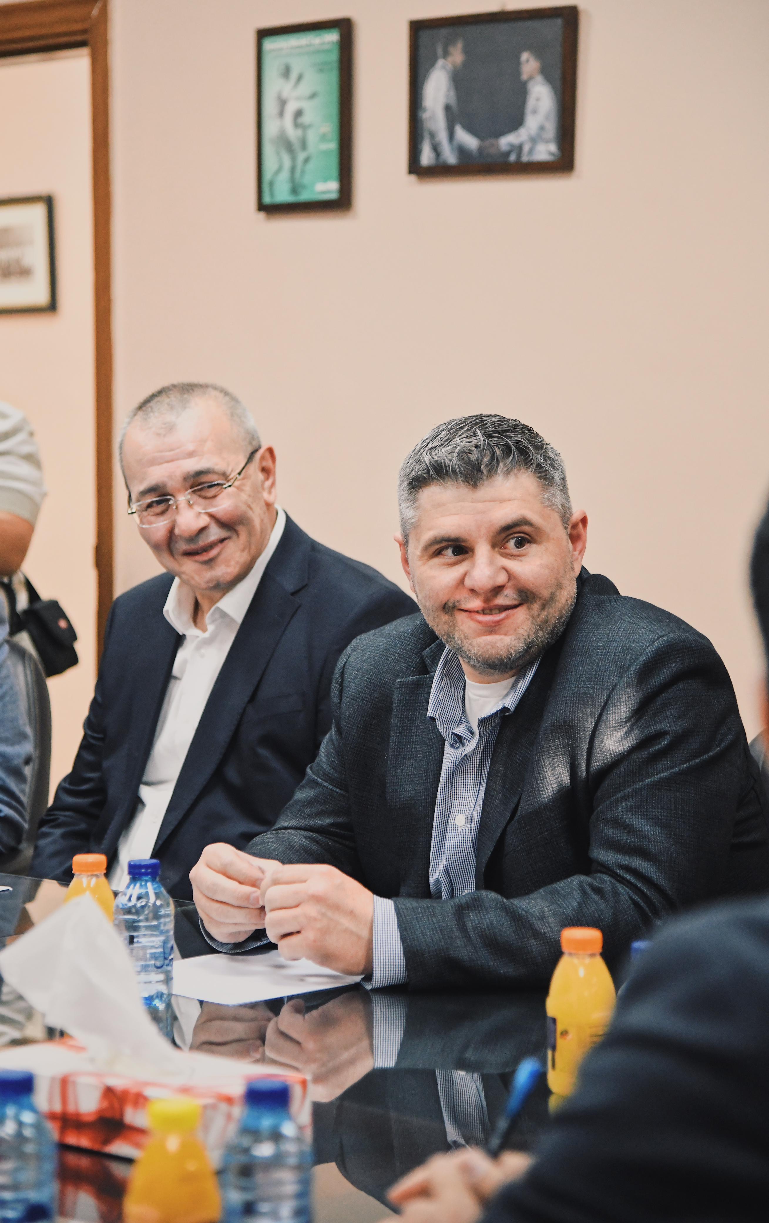 Madar Al-Saa Images 0.6468962707151583