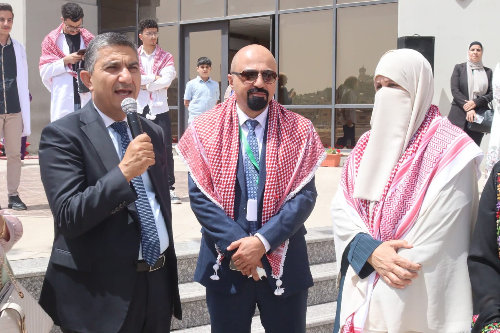 Madar Al-Saa Images 0.22798596961310746