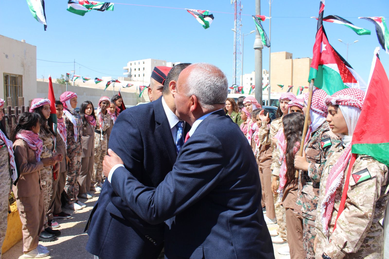 Madar Al-Saa Images 0.8897345181807331