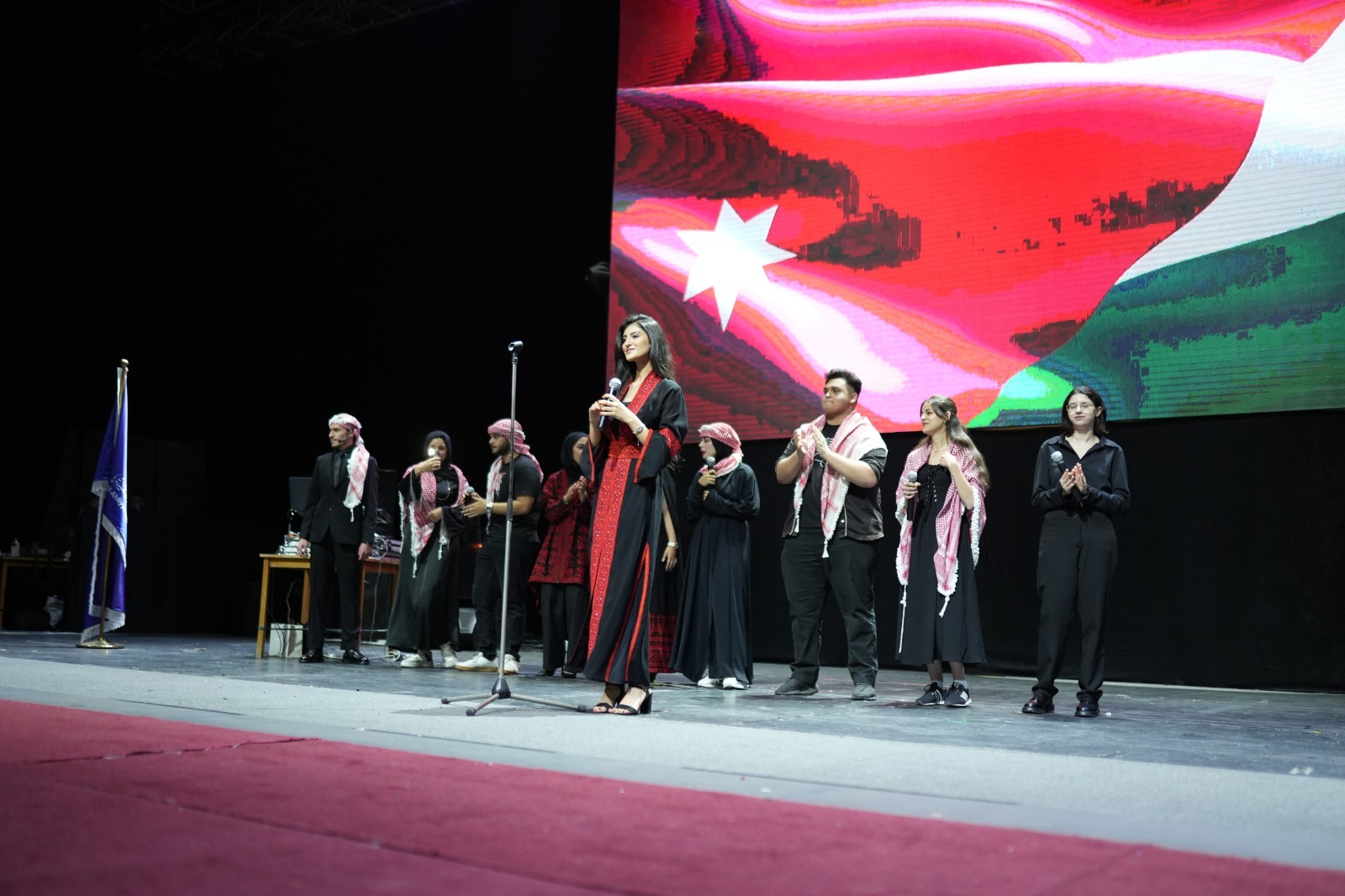 Madar Al-Saa Images 0.187127144585446