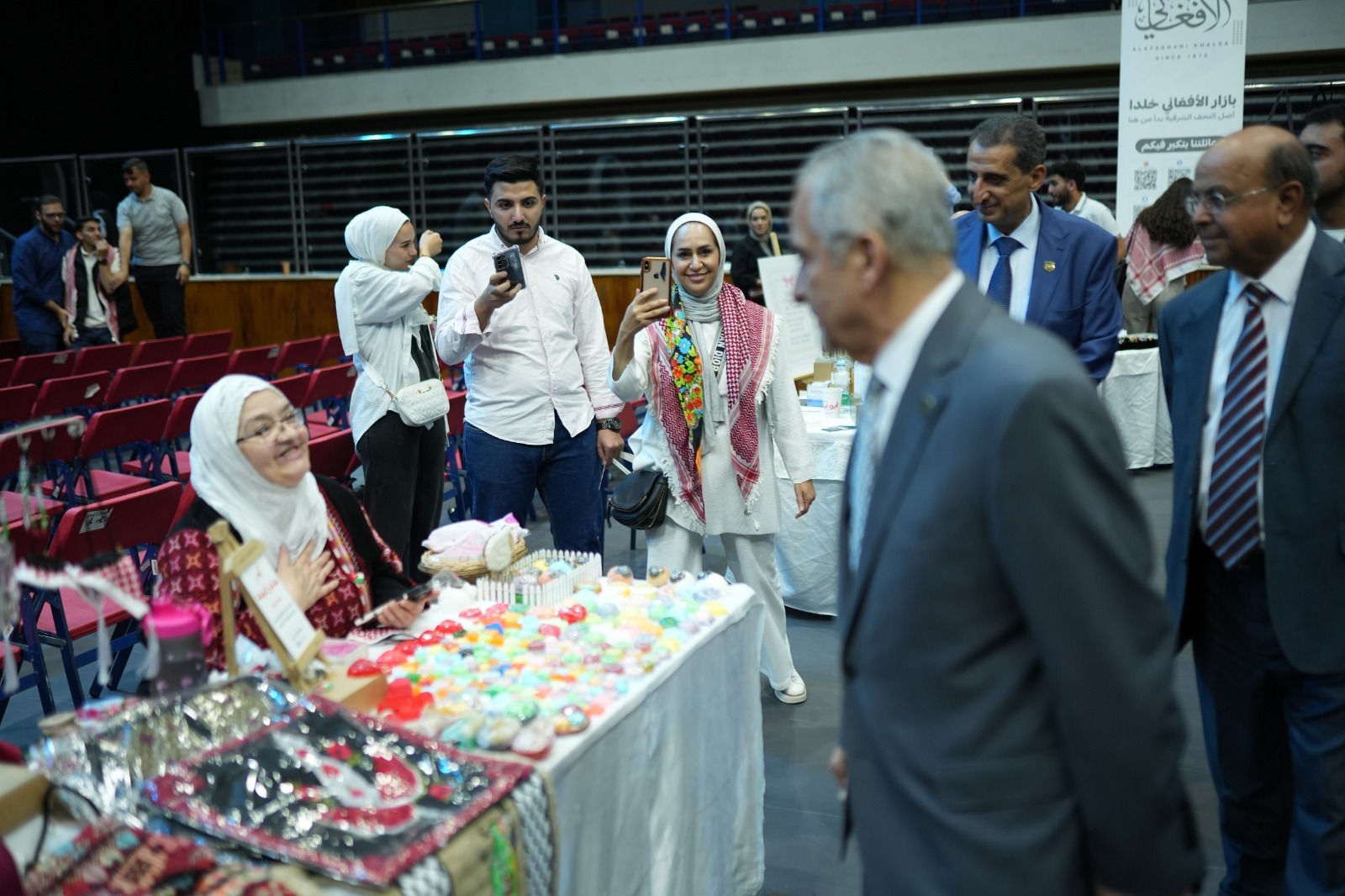 Madar Al-Saa Images 0.02835928334398552