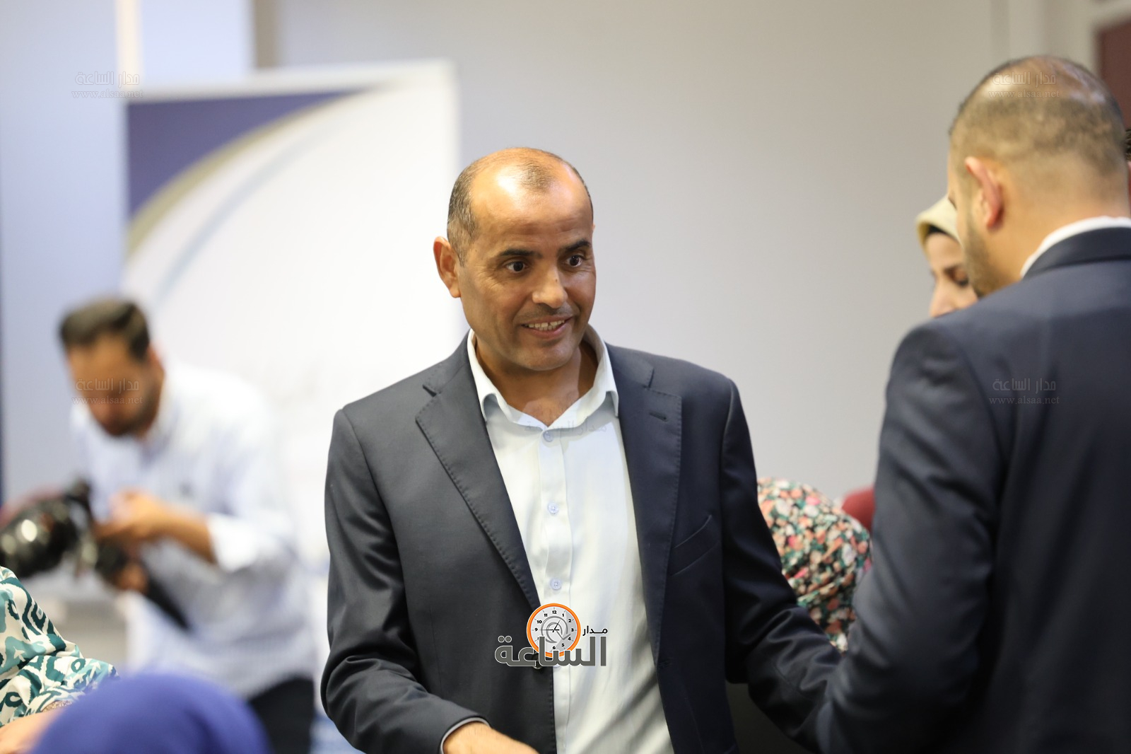 Madar Al-Saa Images 0.48182620647441554