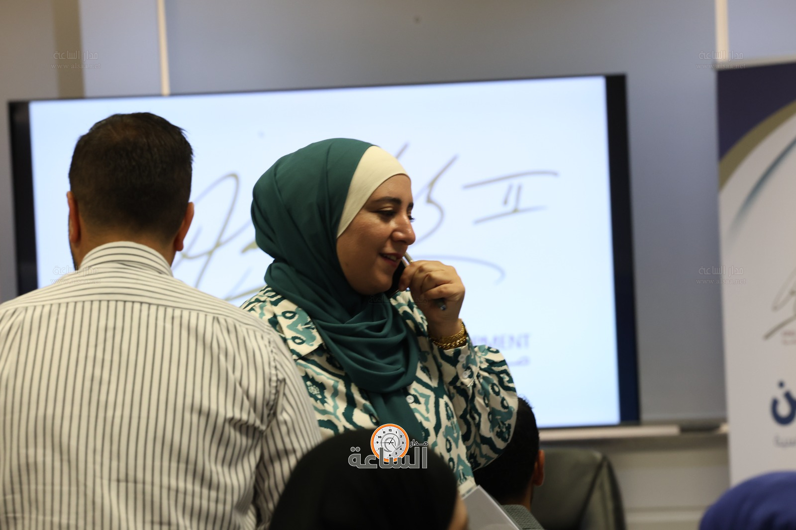 Madar Al-Saa Images 0.8901713747068306