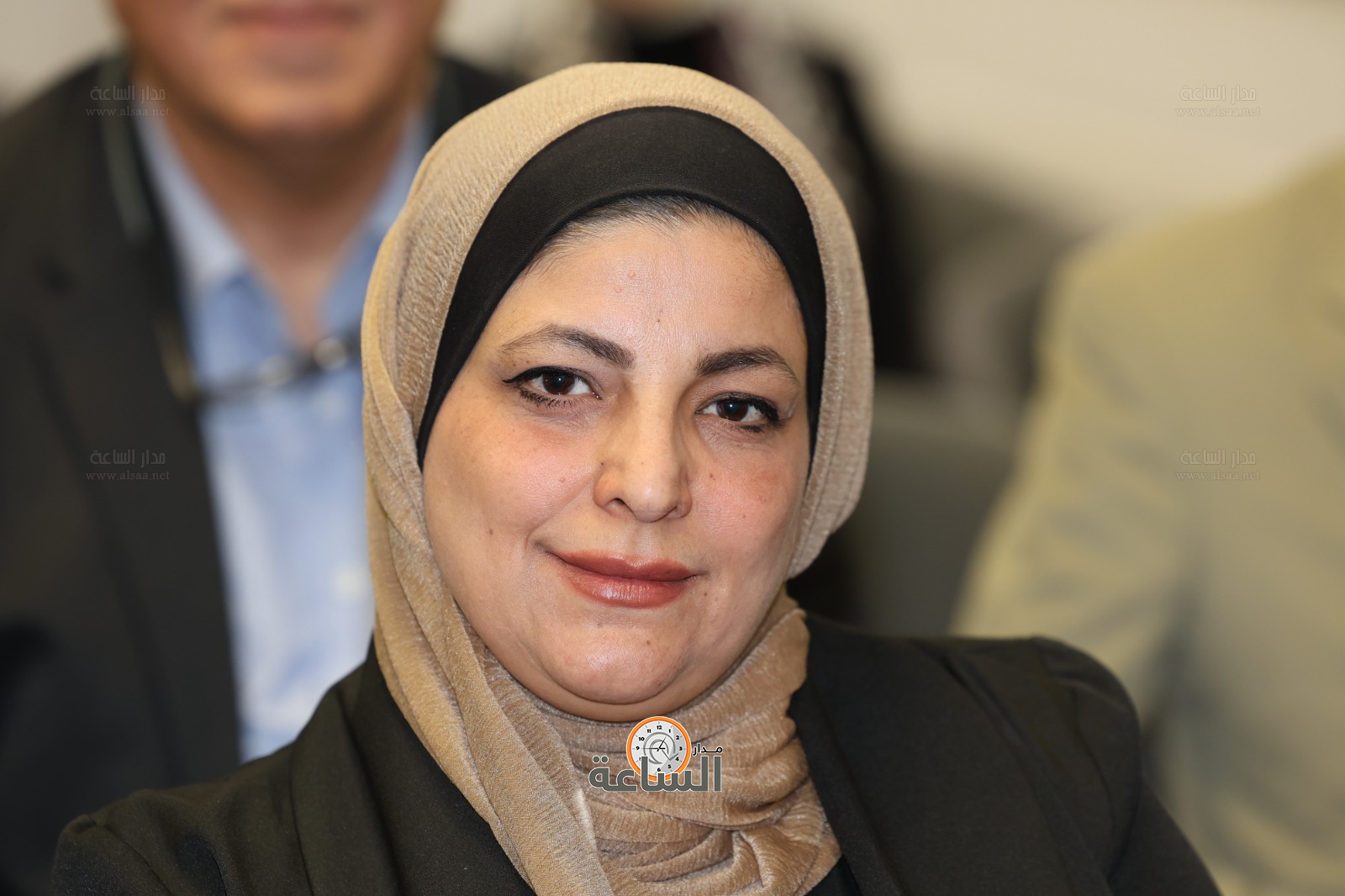 Madar Al-Saa Images 0.42353068196284993