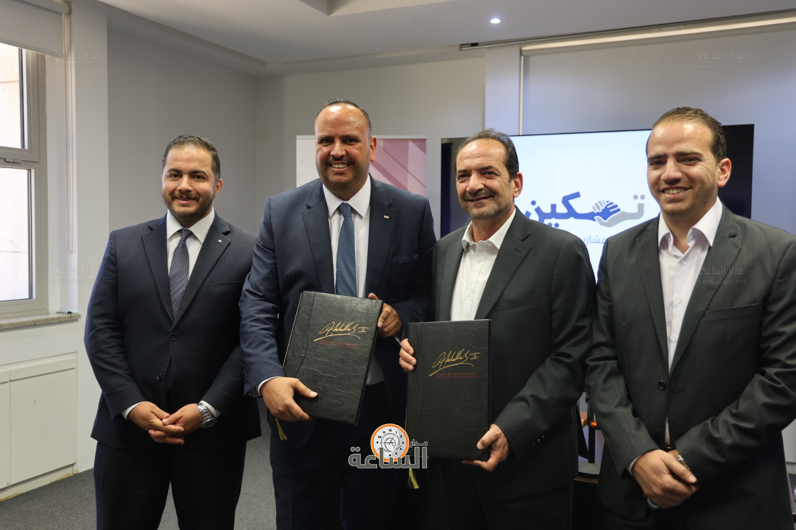 Madar Al-Saa Images 0.4635519724738485