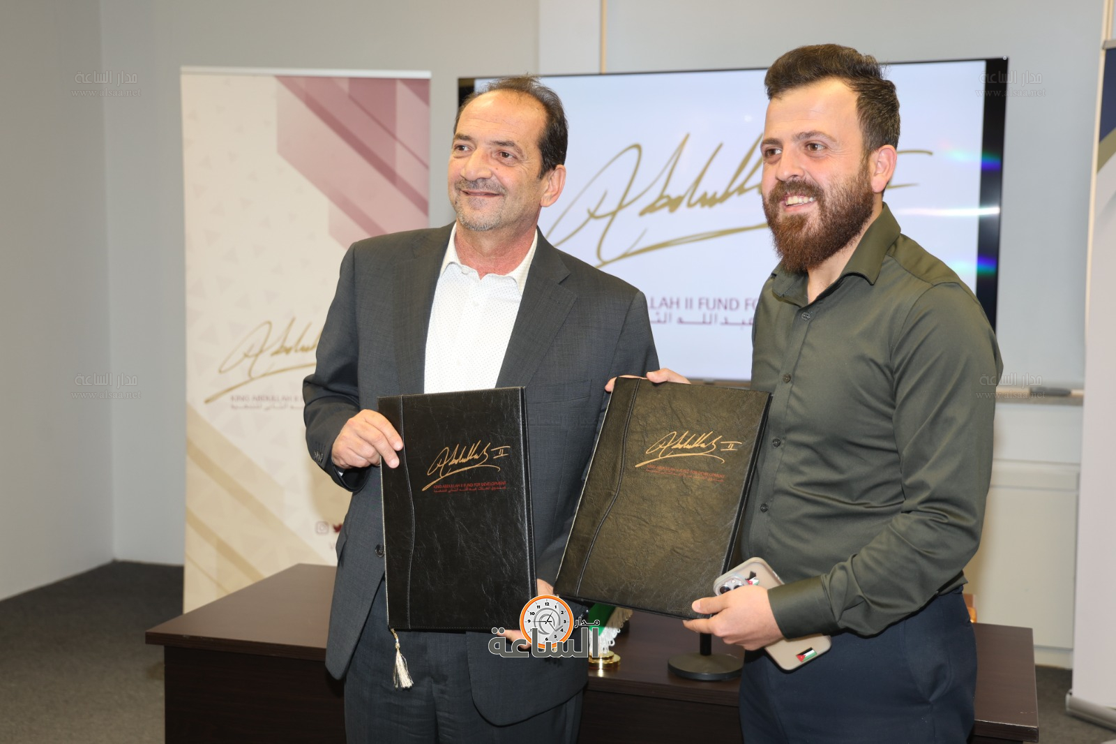 Madar Al-Saa Images 0.4480030337913308