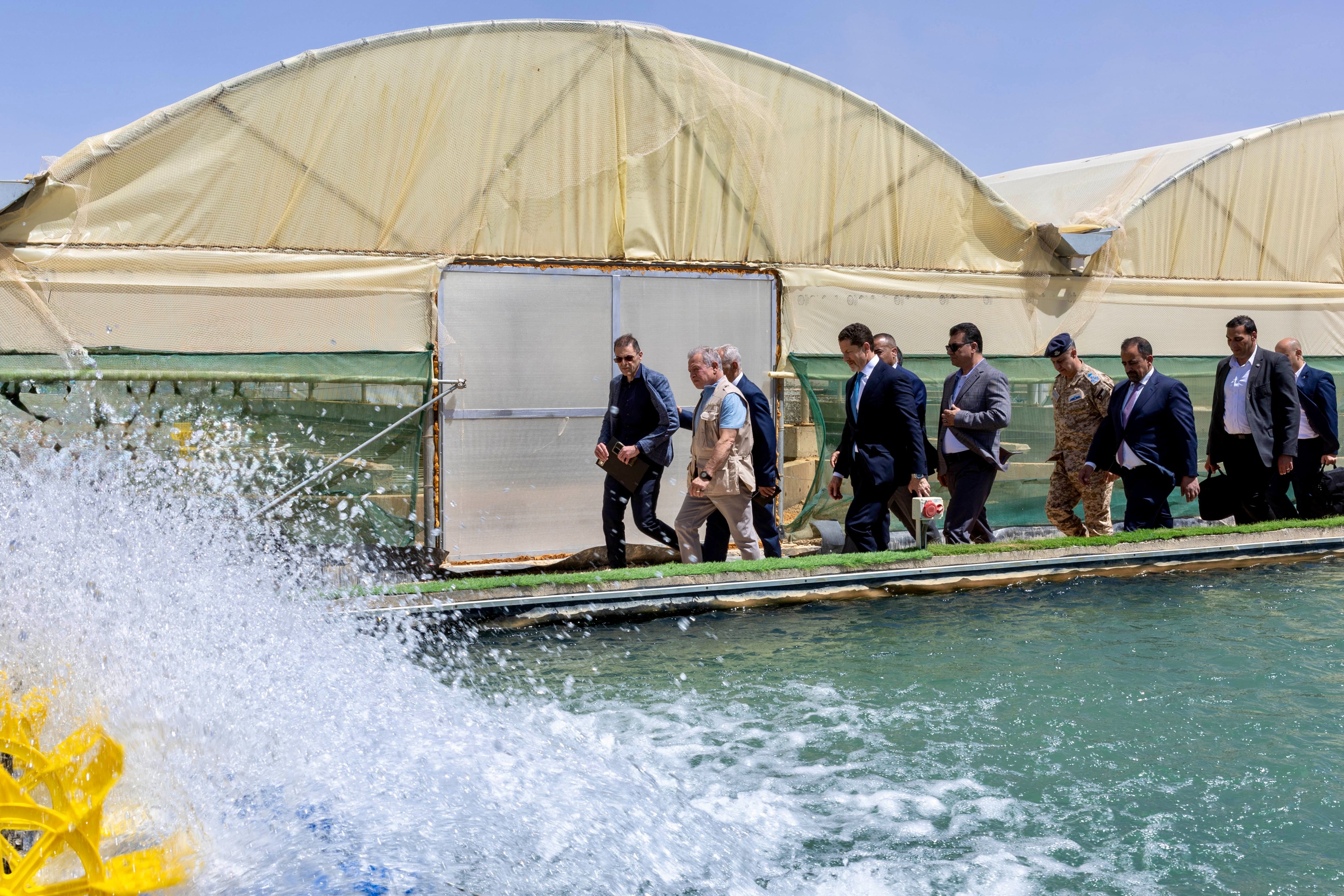 Madar Al-Saa Images 0.7590448739411099