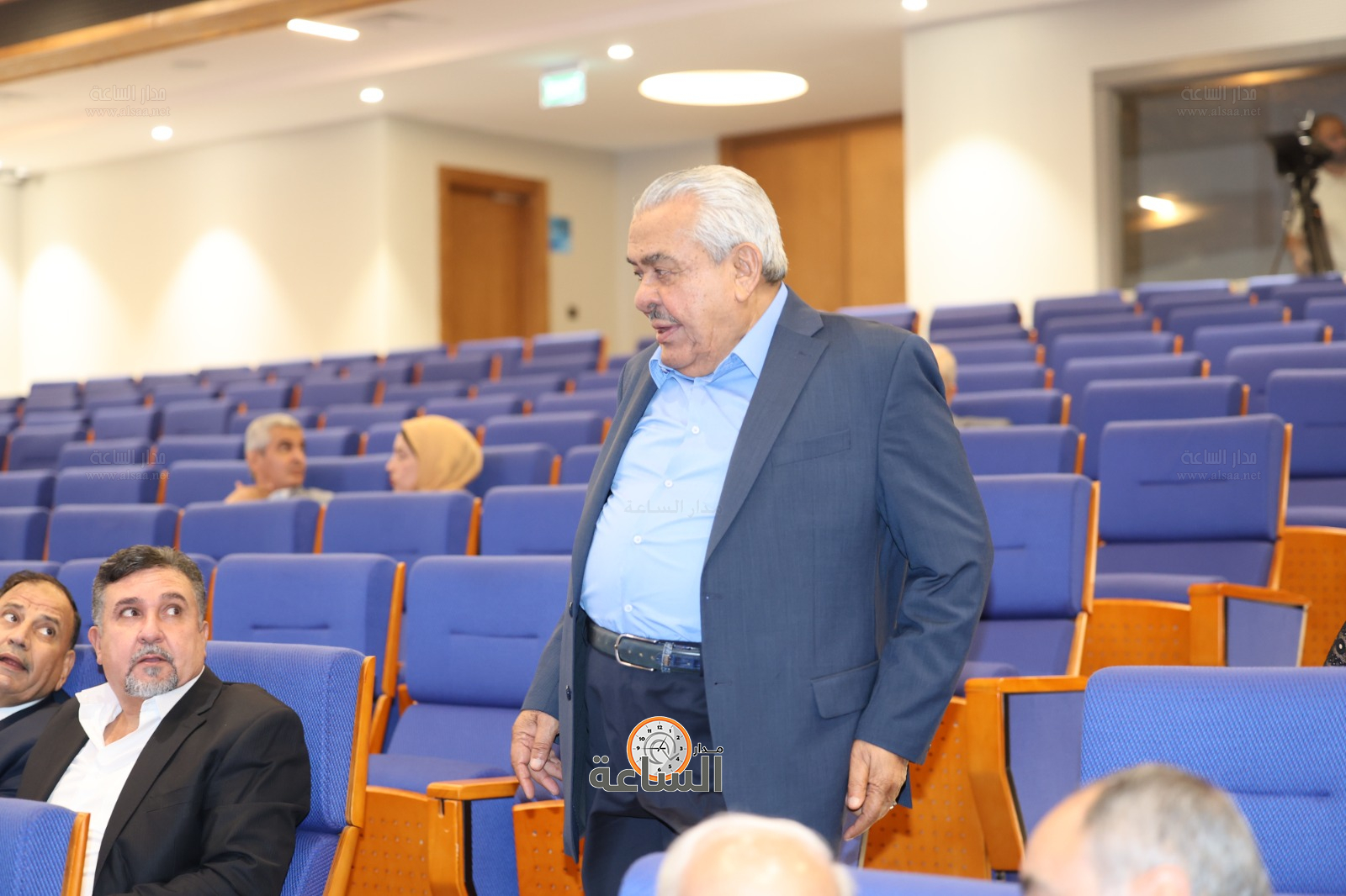 Madar Al-Saa Images 0.43017651041352967