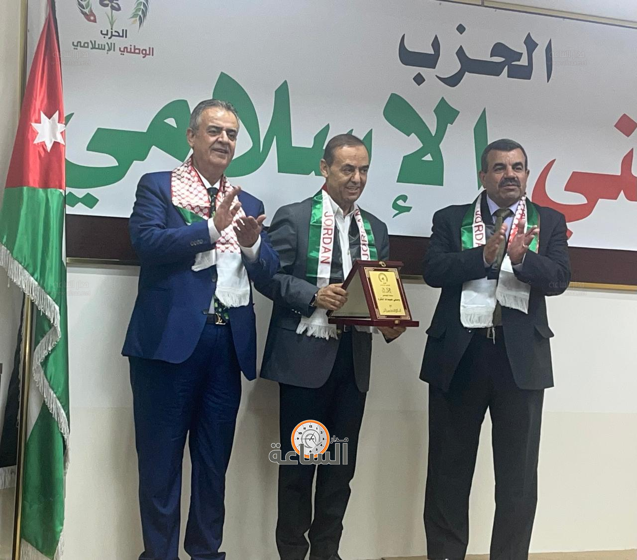 Madar Al-Saa Images 0.726264705073303