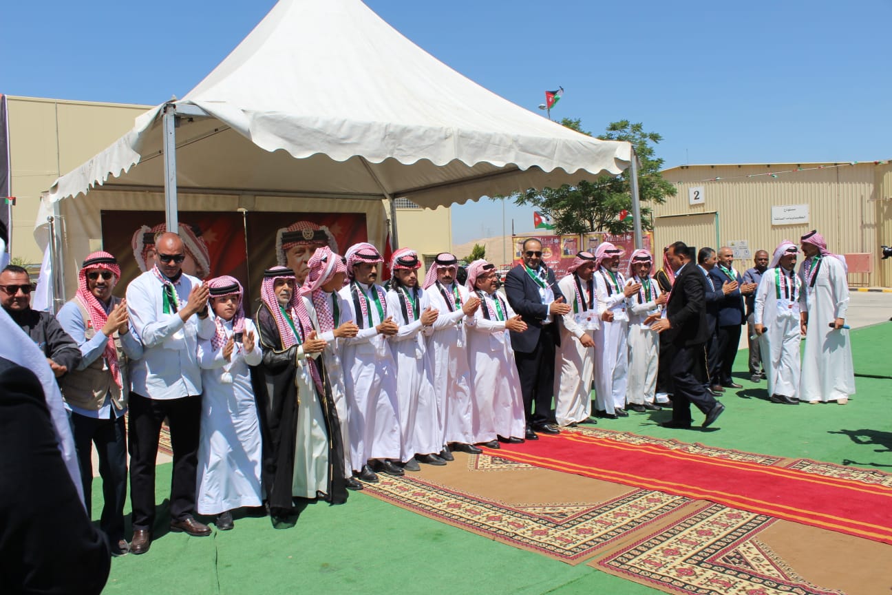 Madar Al-Saa Images 0.37440407555060584