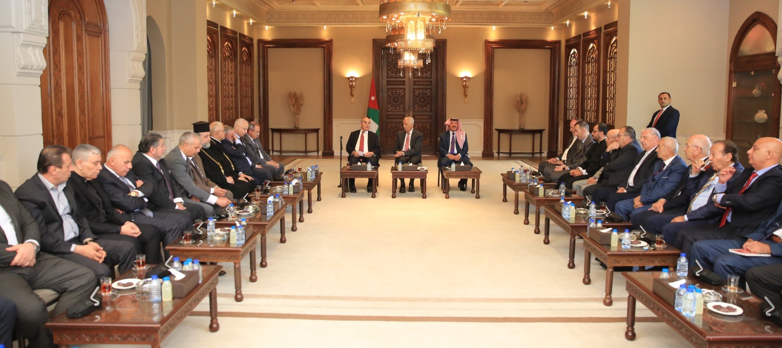 Madar Al-Saa Images 0.9443856665523336