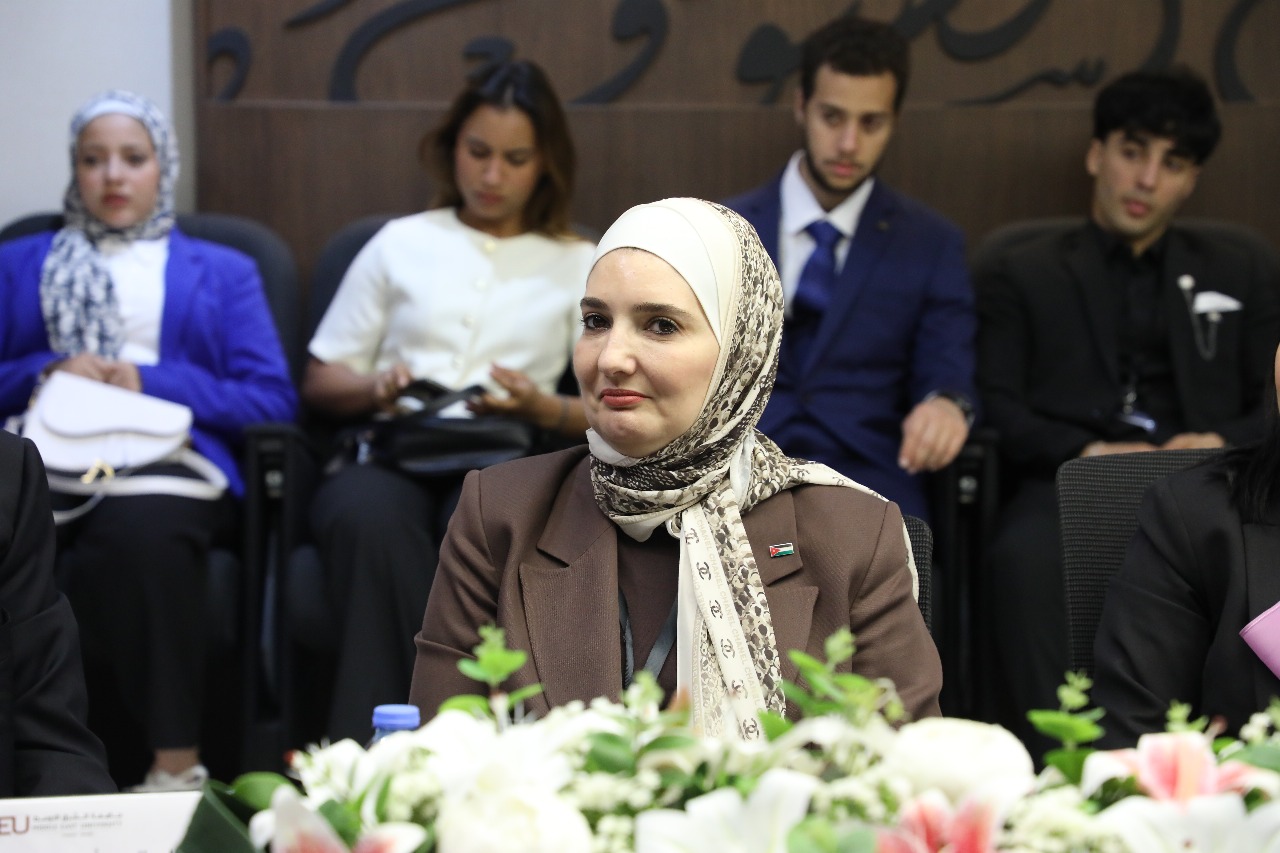 Madar Al-Saa Images 0.573277874260888