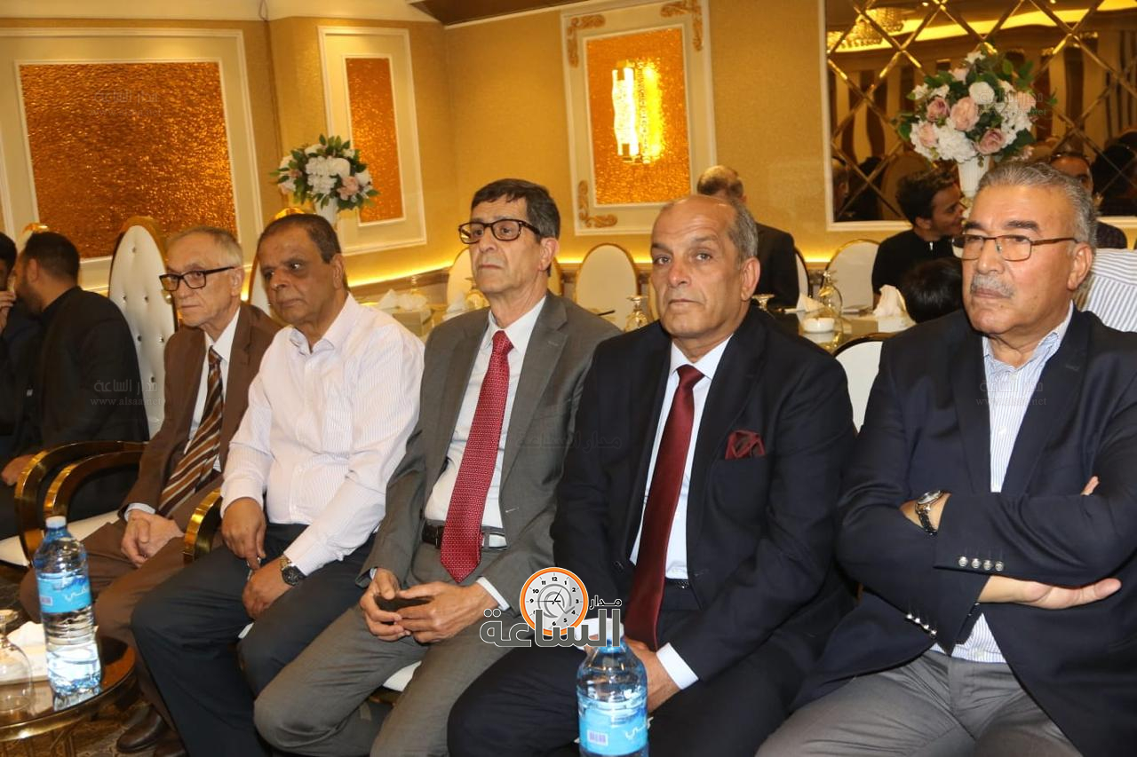 Madar Al-Saa Images 0.038533765813616894