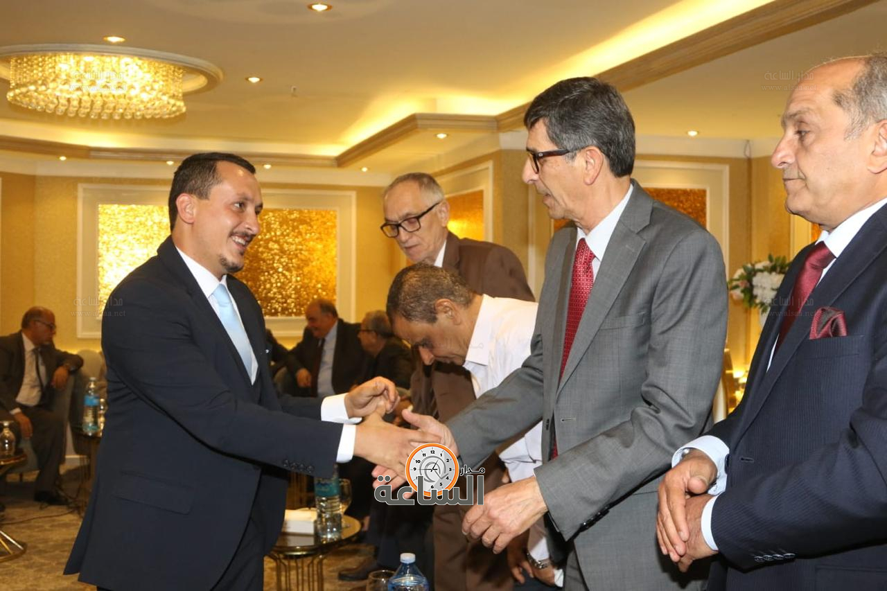 Madar Al-Saa Images 0.18098362270045554