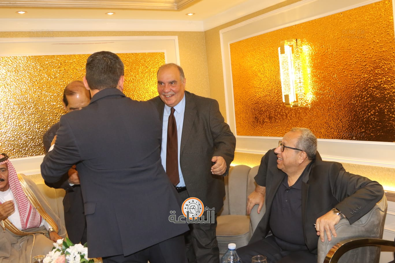 Madar Al-Saa Images 0.4275617155955329