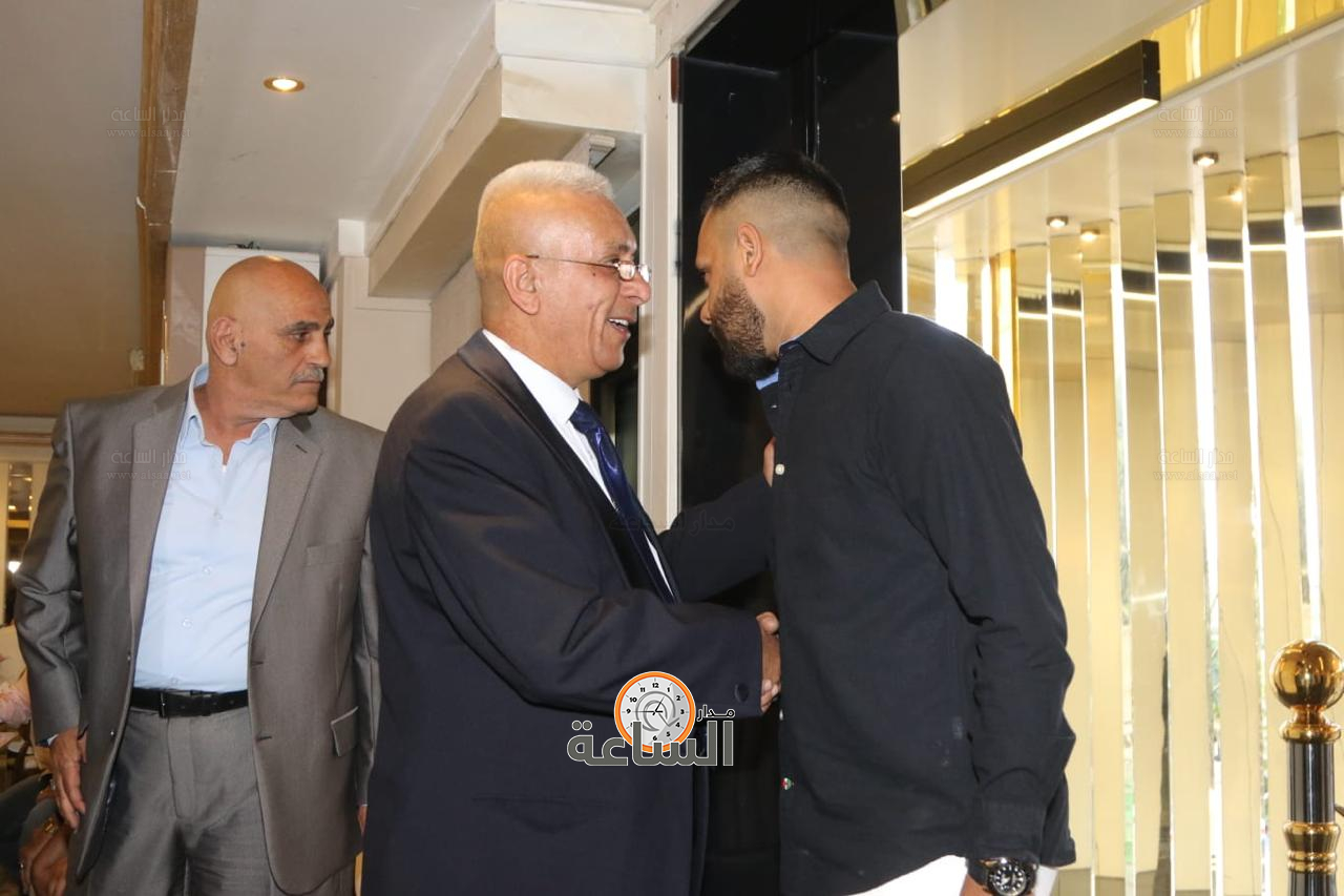 Madar Al-Saa Images 0.8512449335309872