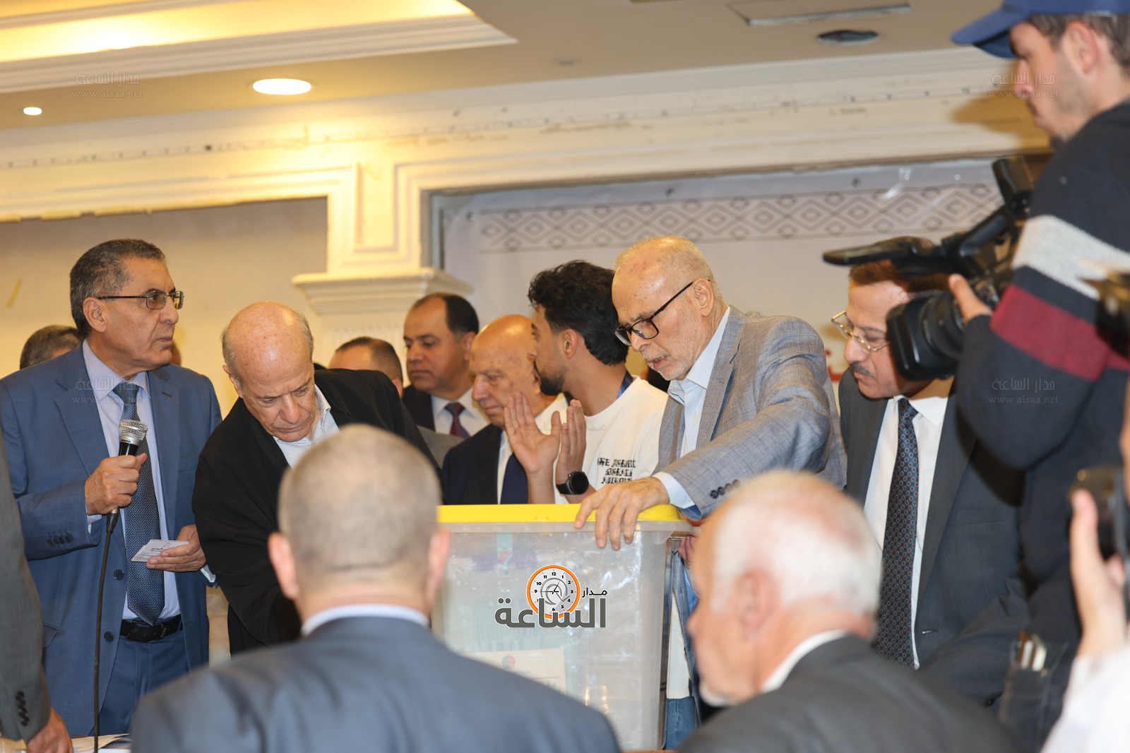 Madar Al-Saa Images 0.8527156974814484