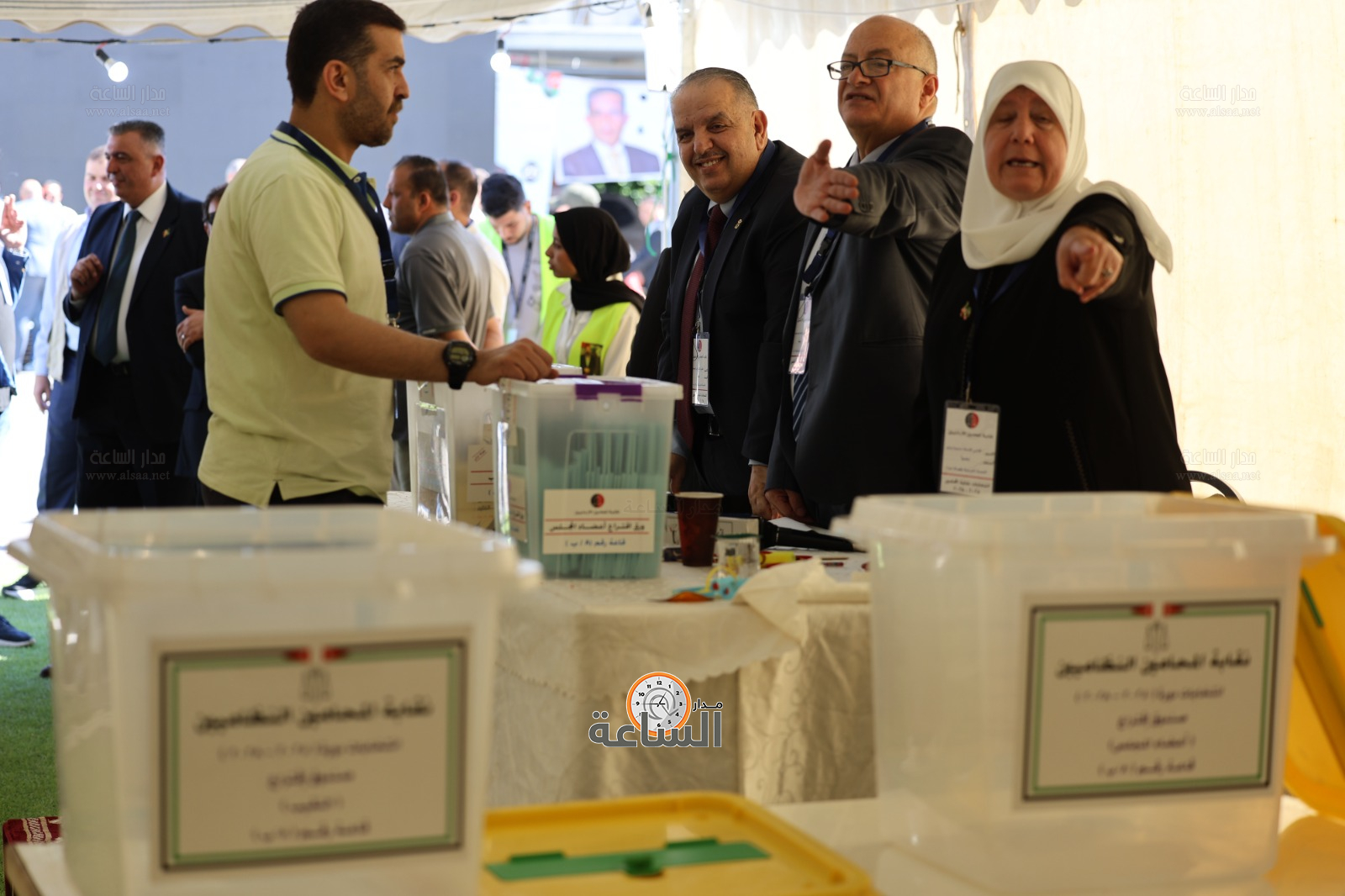 Madar Al-Saa Images 0.9158282288482513