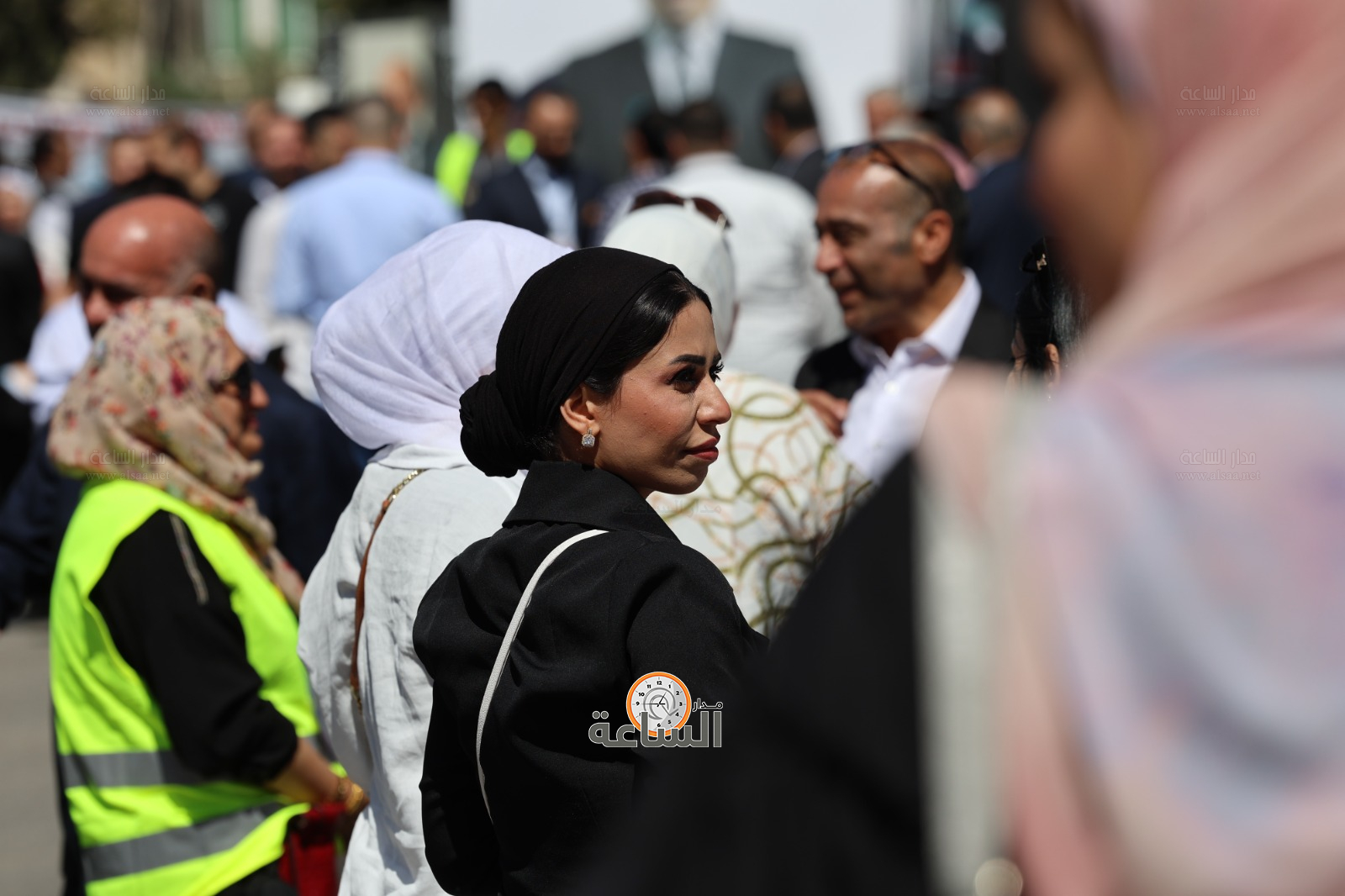 Madar Al-Saa Images 0.366859216896089