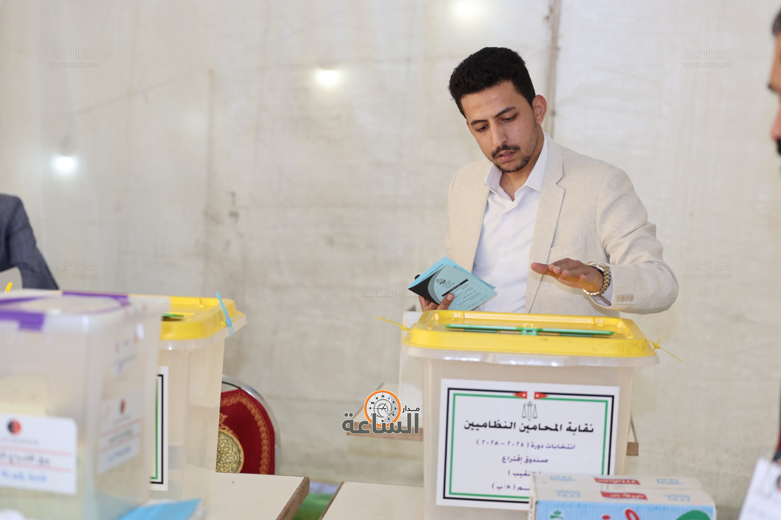 Madar Al-Saa Images 0.6741448250965675