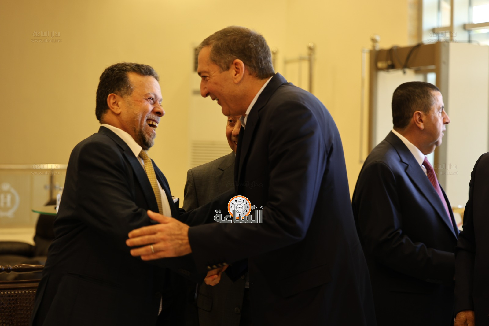 Madar Al-Saa Images 0.9034747133150216