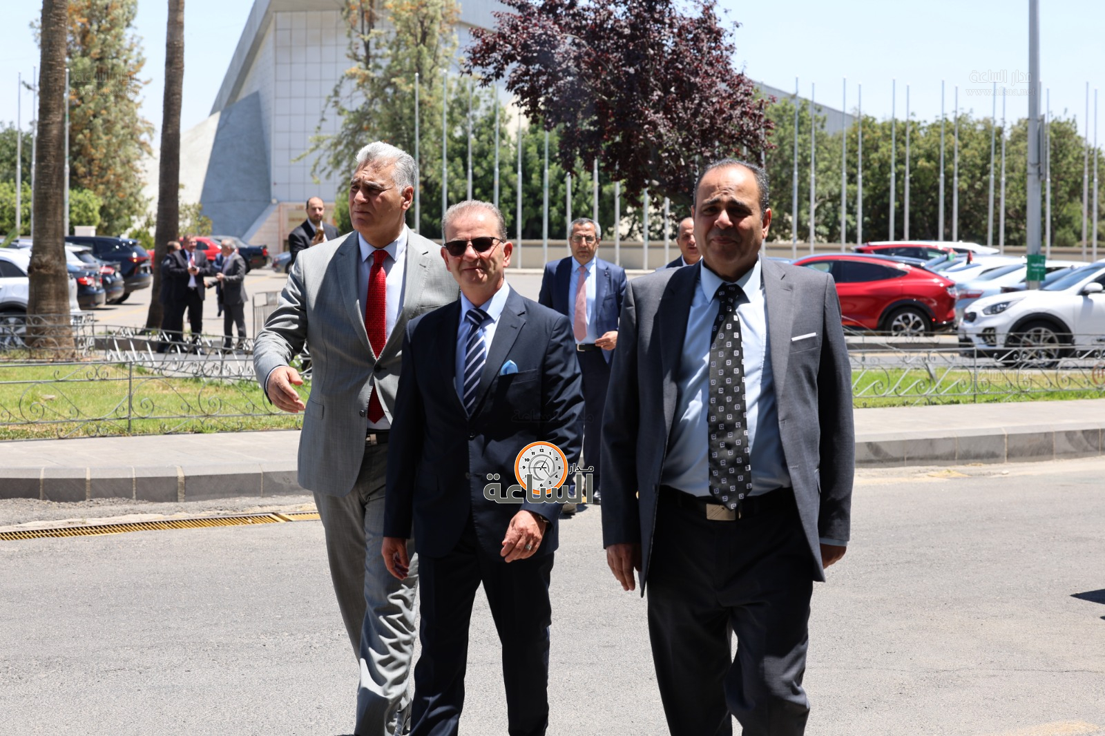 Madar Al-Saa Images 0.44218381566726106