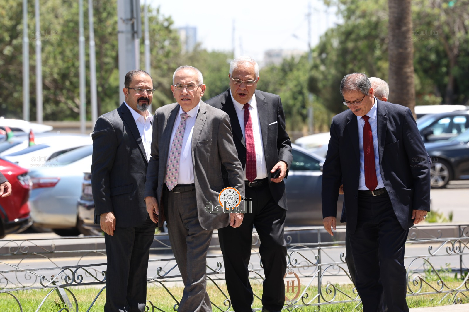 Madar Al-Saa Images 0.9600655321992349